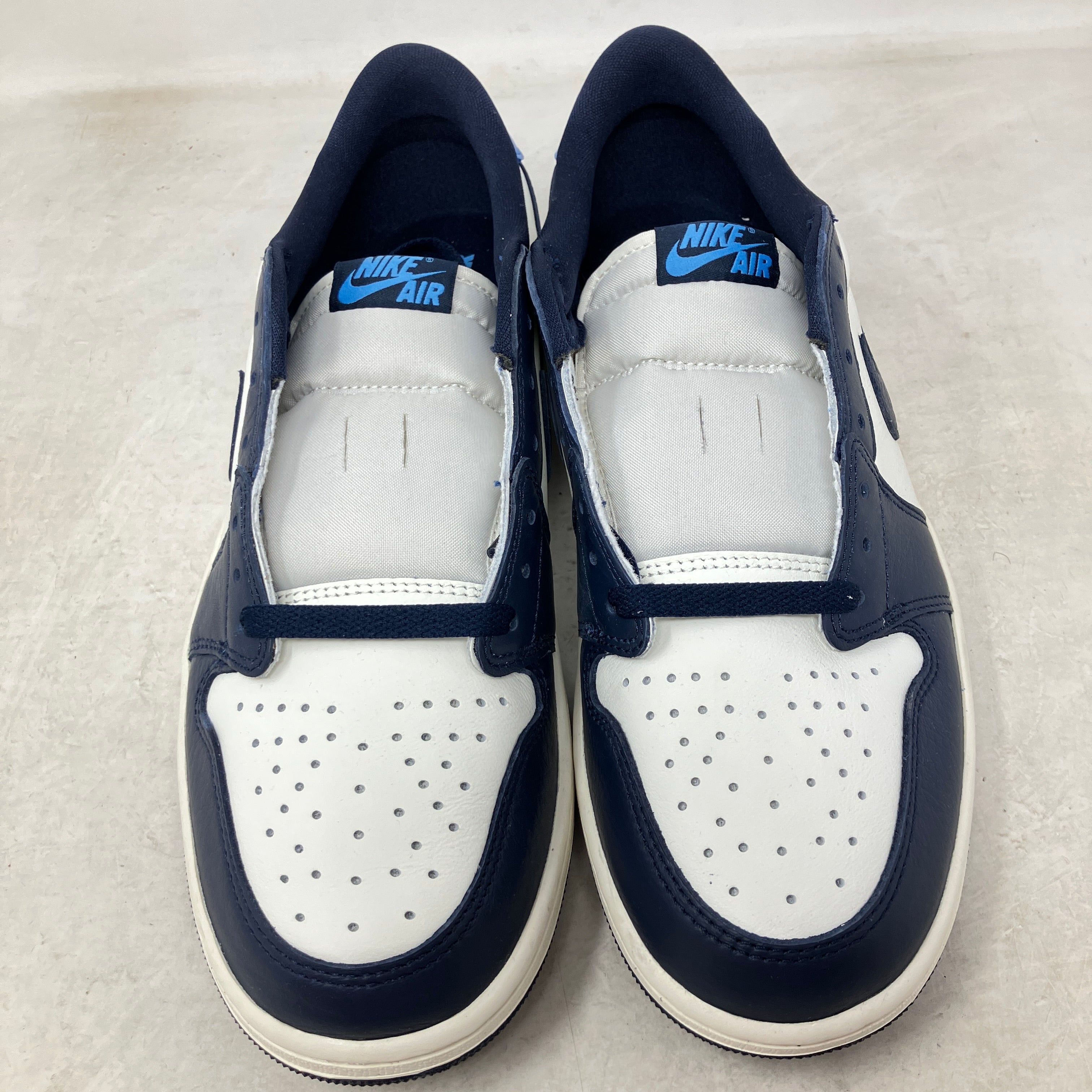Jordan 1 Low OG Obsidian UNC