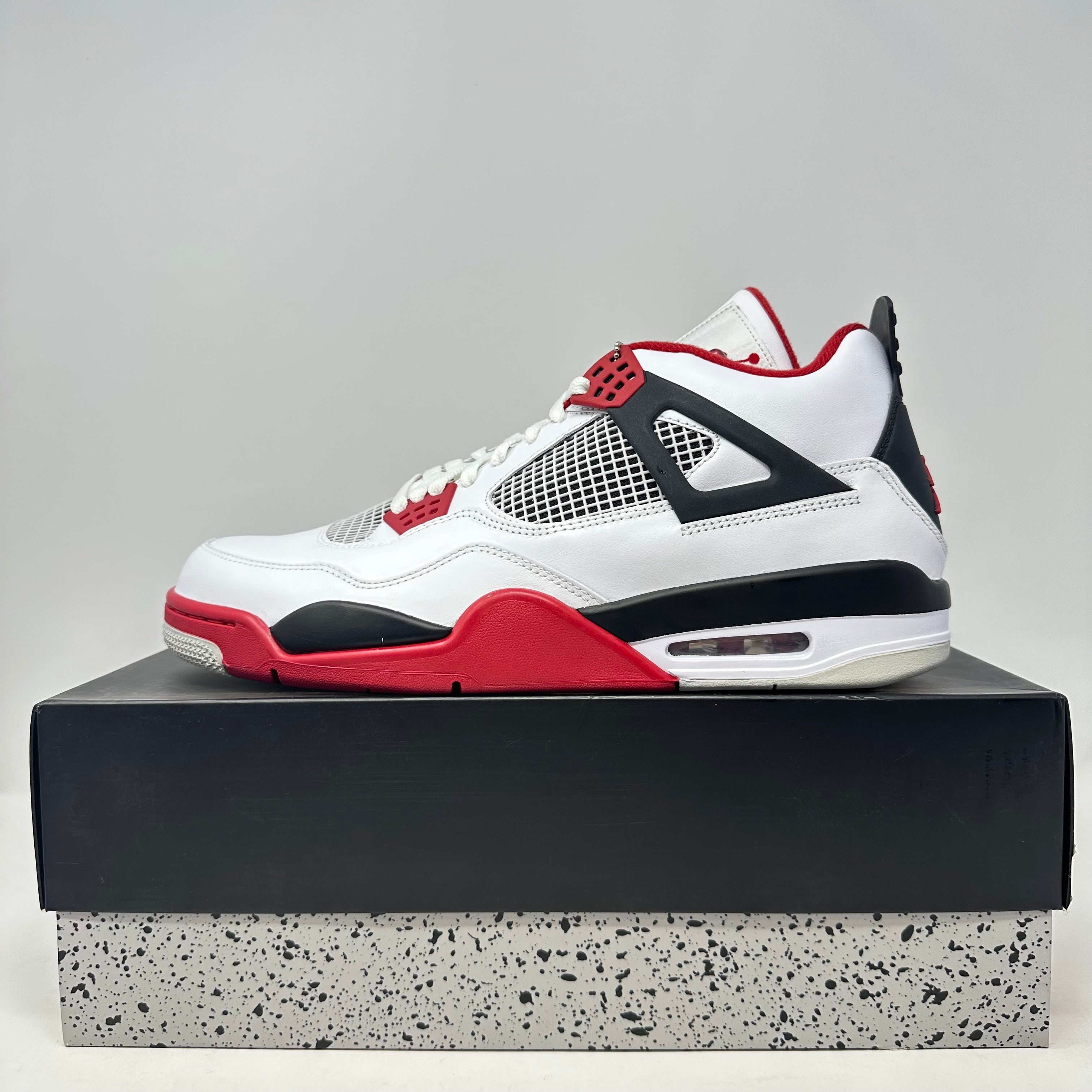 Jordan 4 Retro Fire Red (2012)