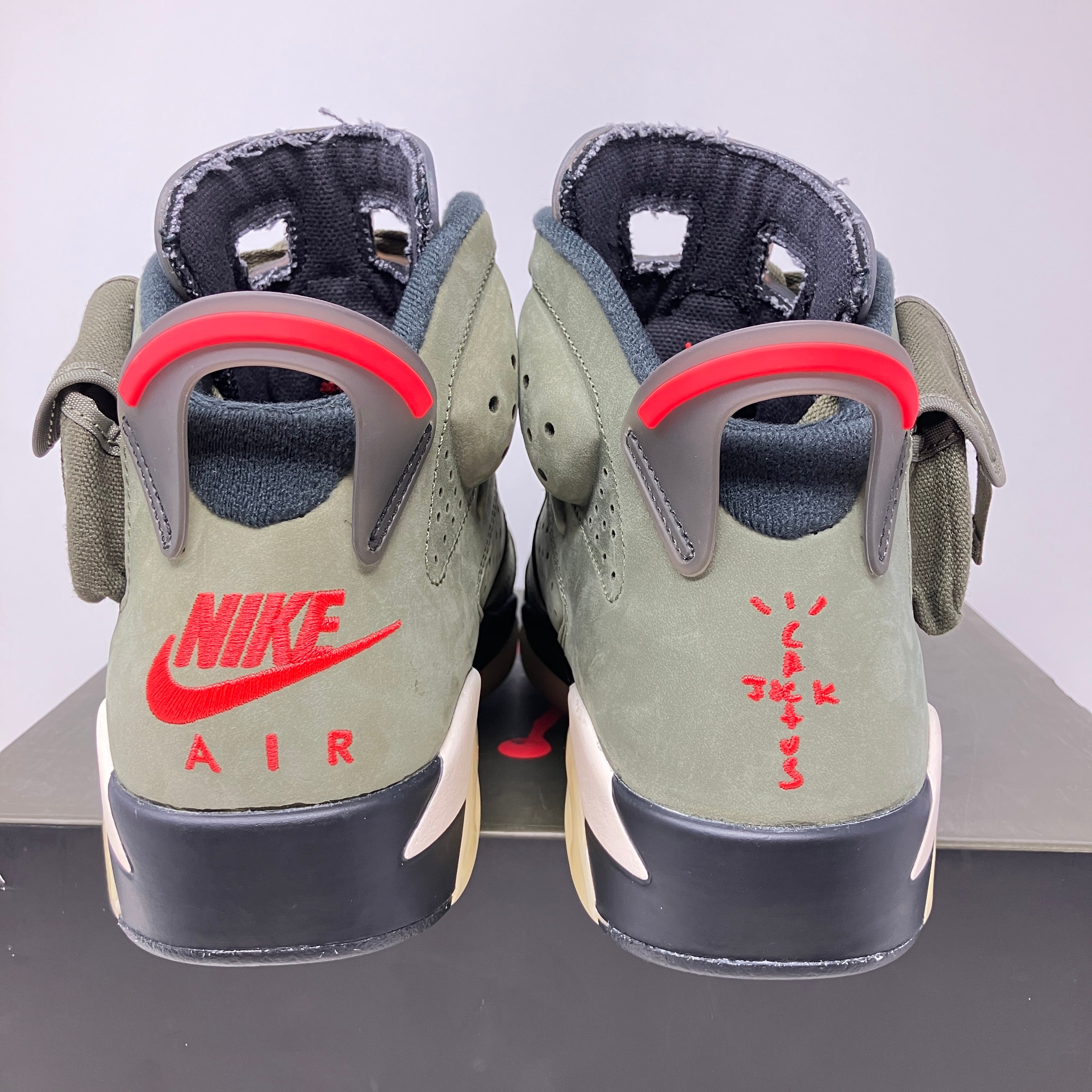 Jordan 6 Retro Travis Scott