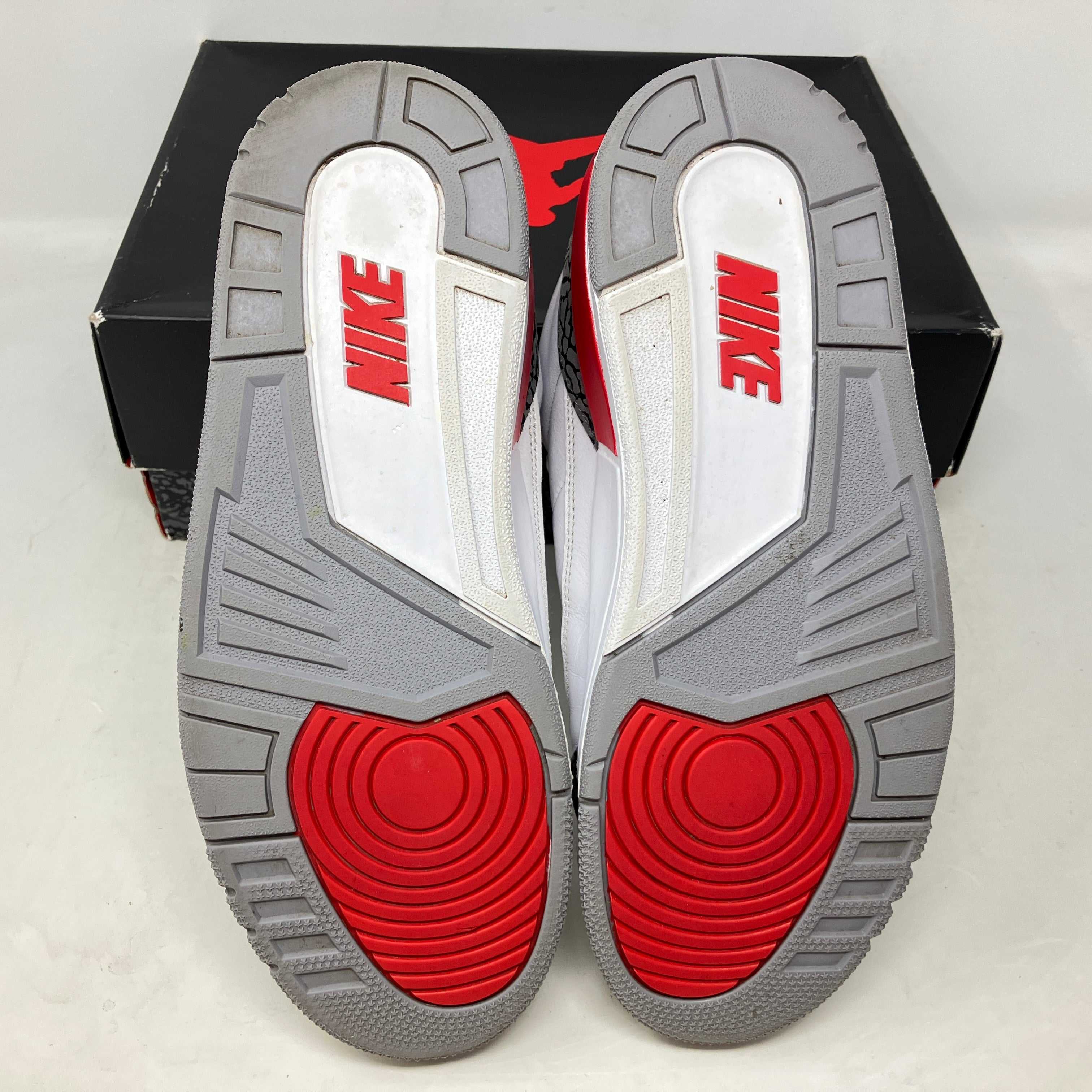 Jordan 3 Retro Fire Red (2022)