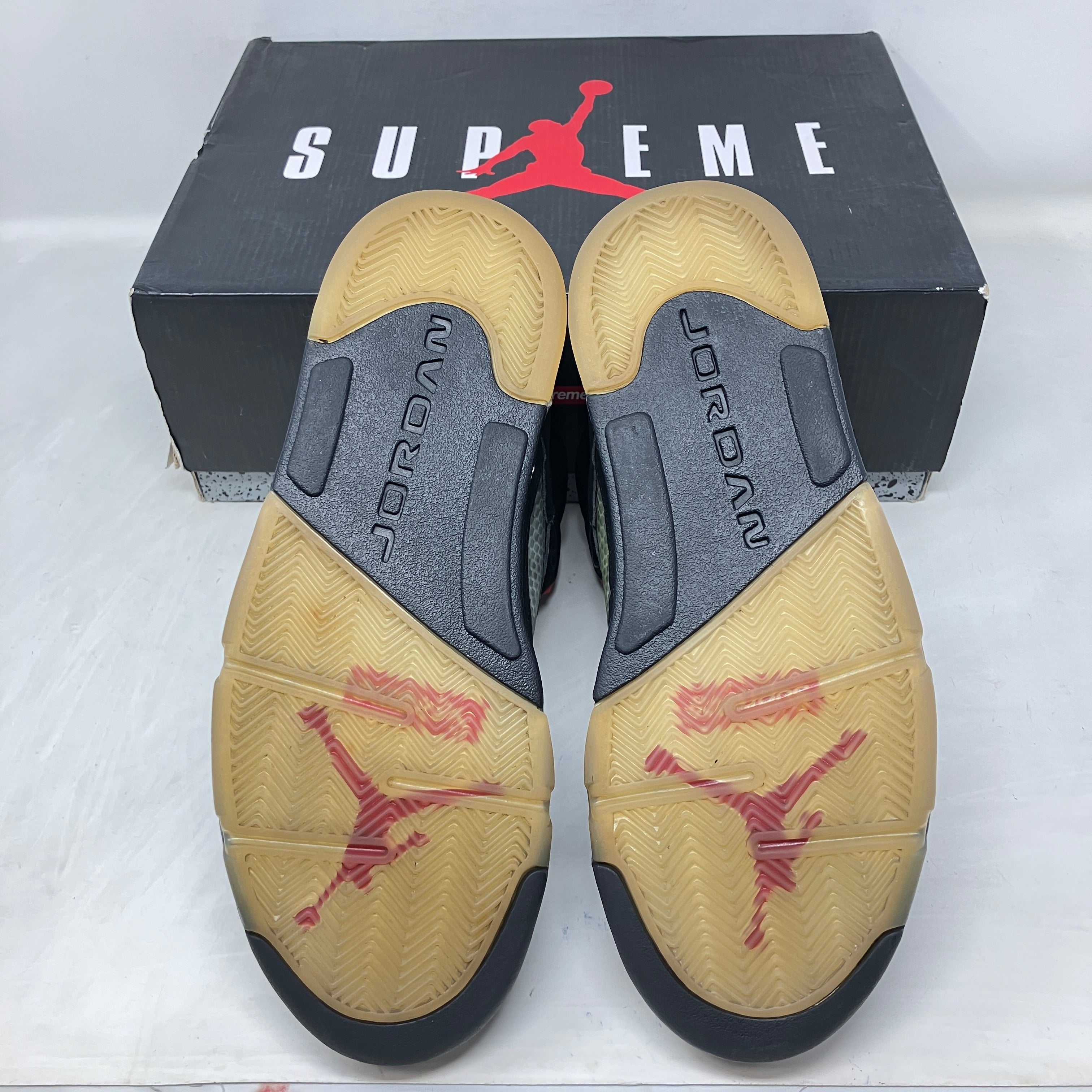 Jordan 5 Retro Supreme Black