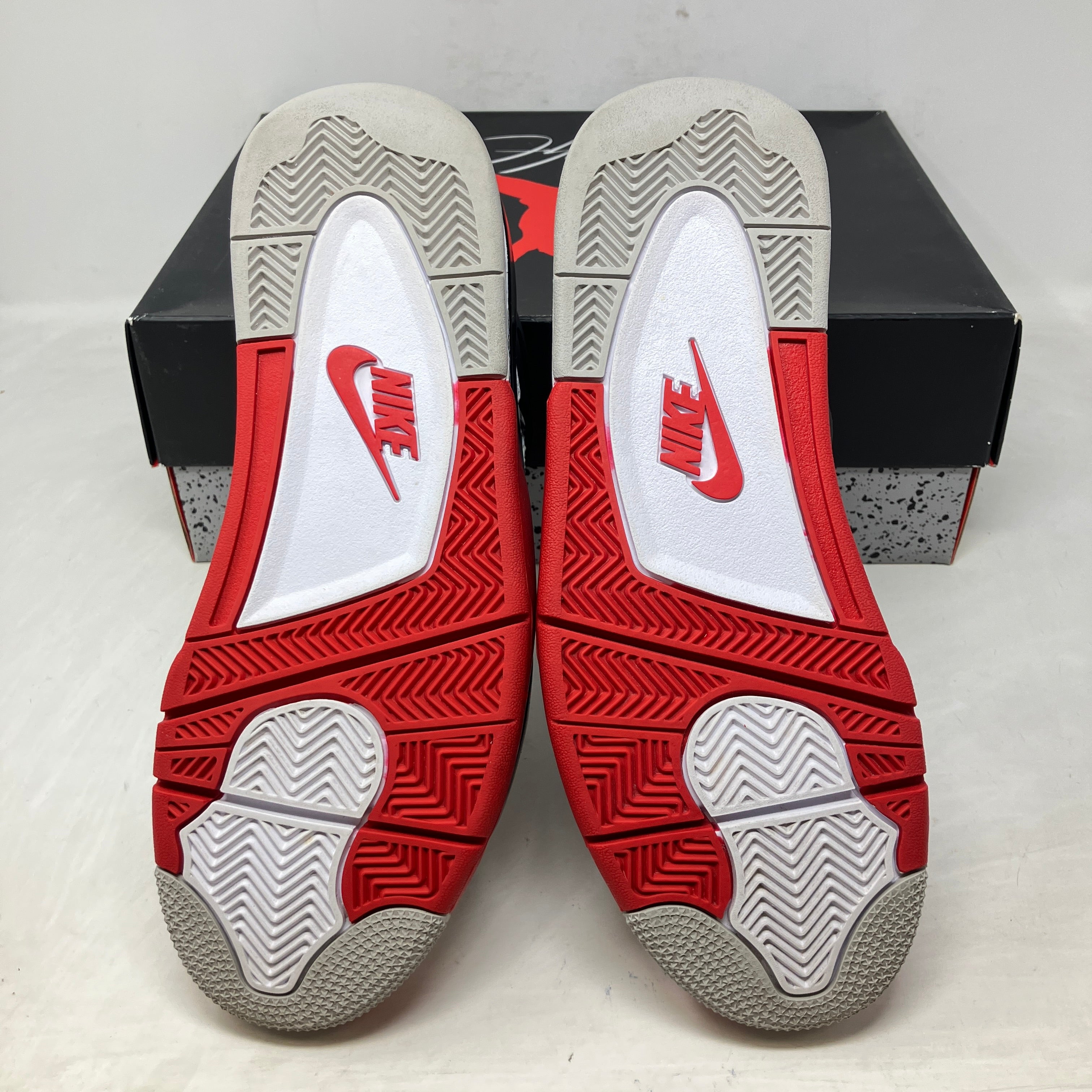 Jordan 4 Retro Fire Red (2020)
