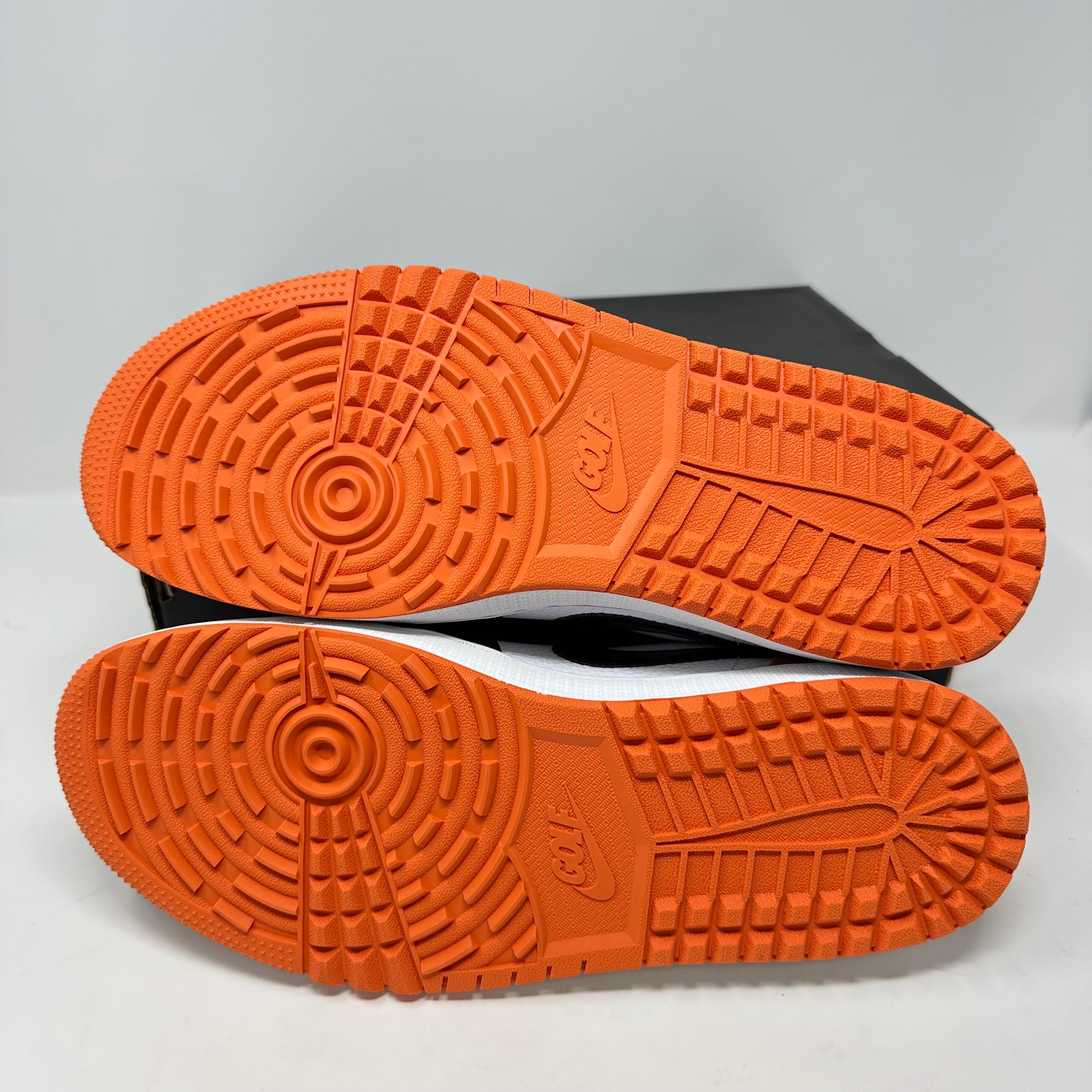 Jordan 1 Retro Low Golf Shattered Backboard