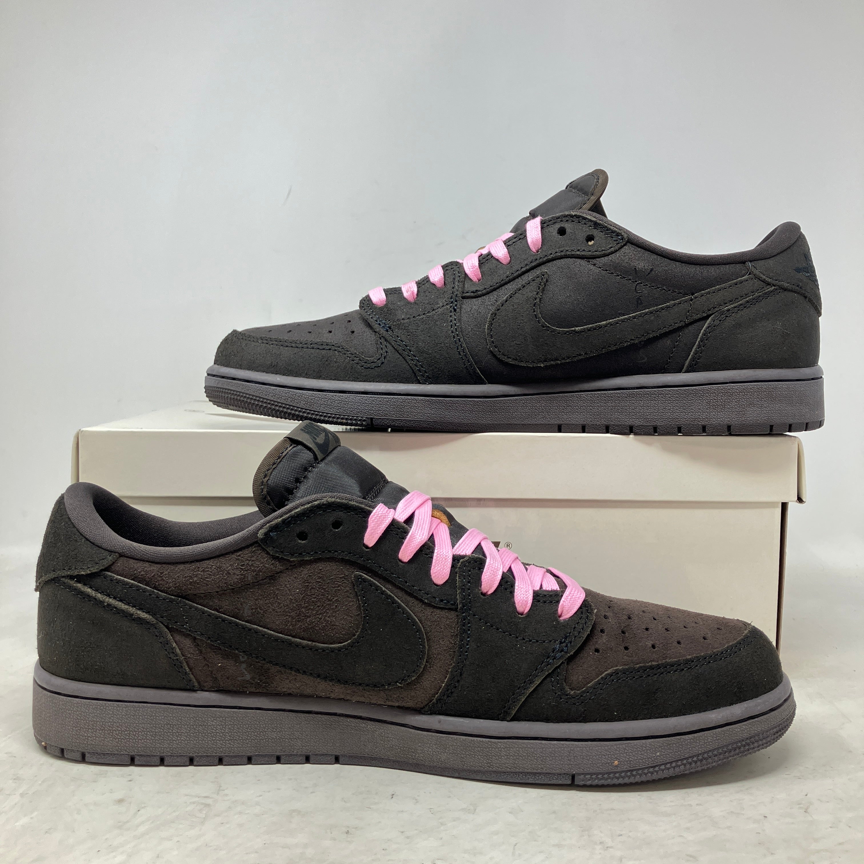 Jordan 1 Retro Low OG SP Travis Scott Velvet Brown