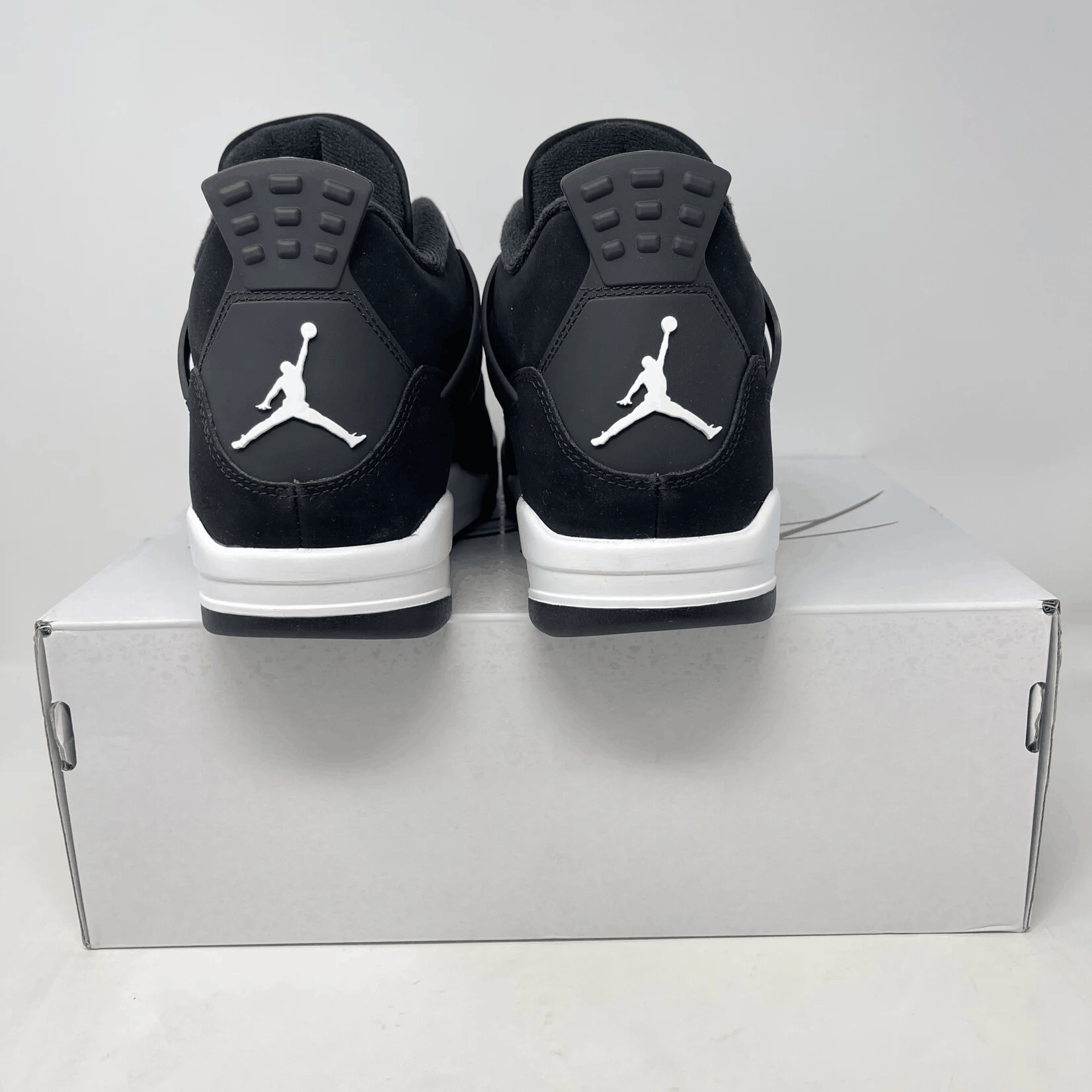 Jordan 4 Retro White Thunder sneakers brand new with box and accessories.