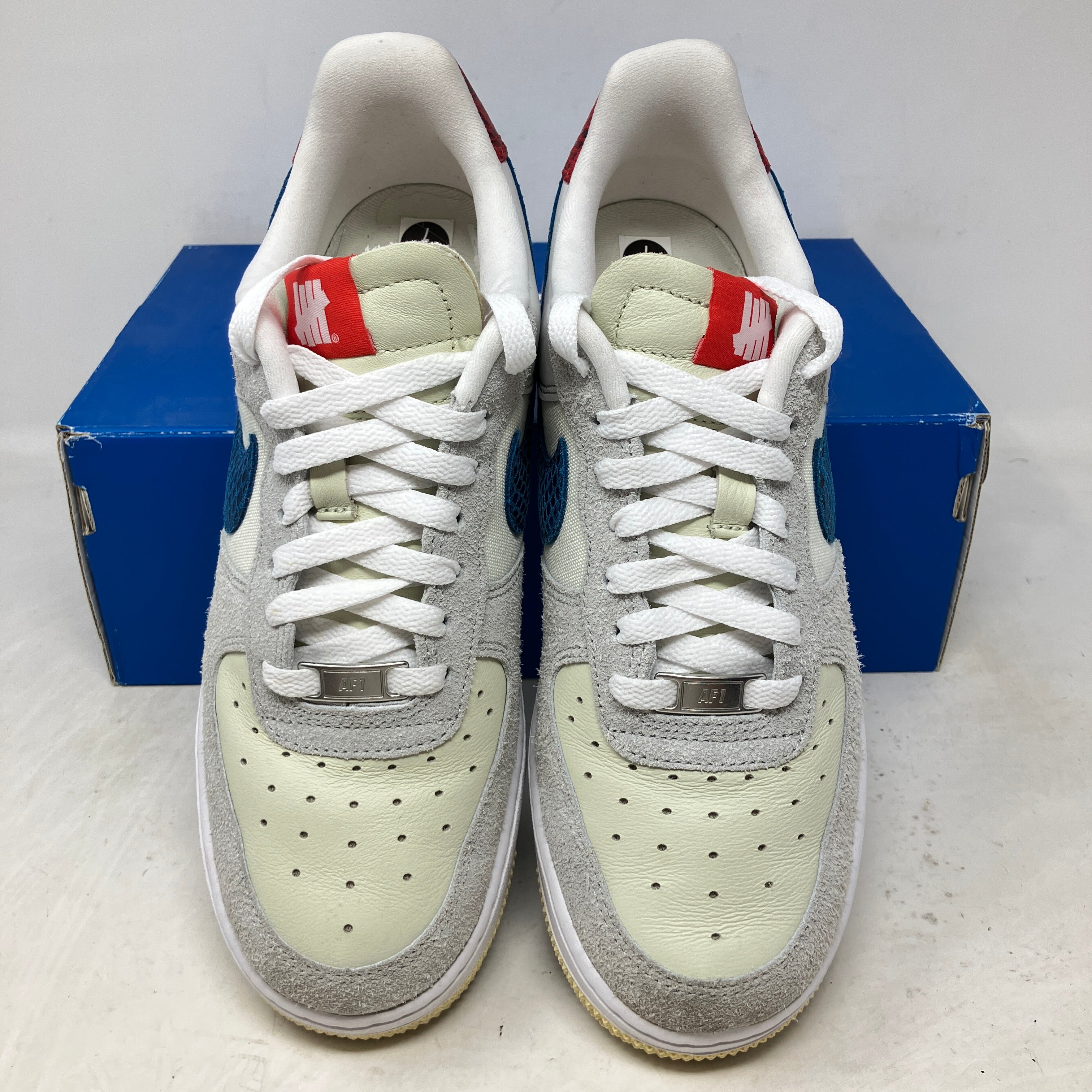 Nike Air Force 1 Low SP Undefeated 5 On It Dunk vs. AF1