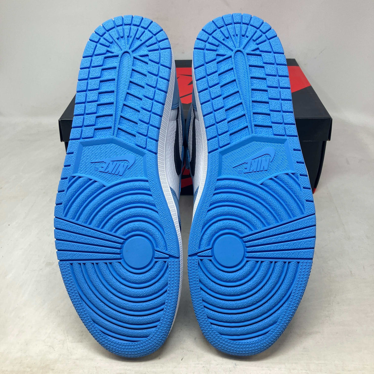 Jordan 1 Retro High OG University Blue