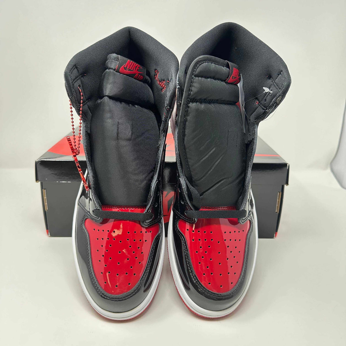 Jordan 1 Retro High OG Patent Bred, alternate view 3