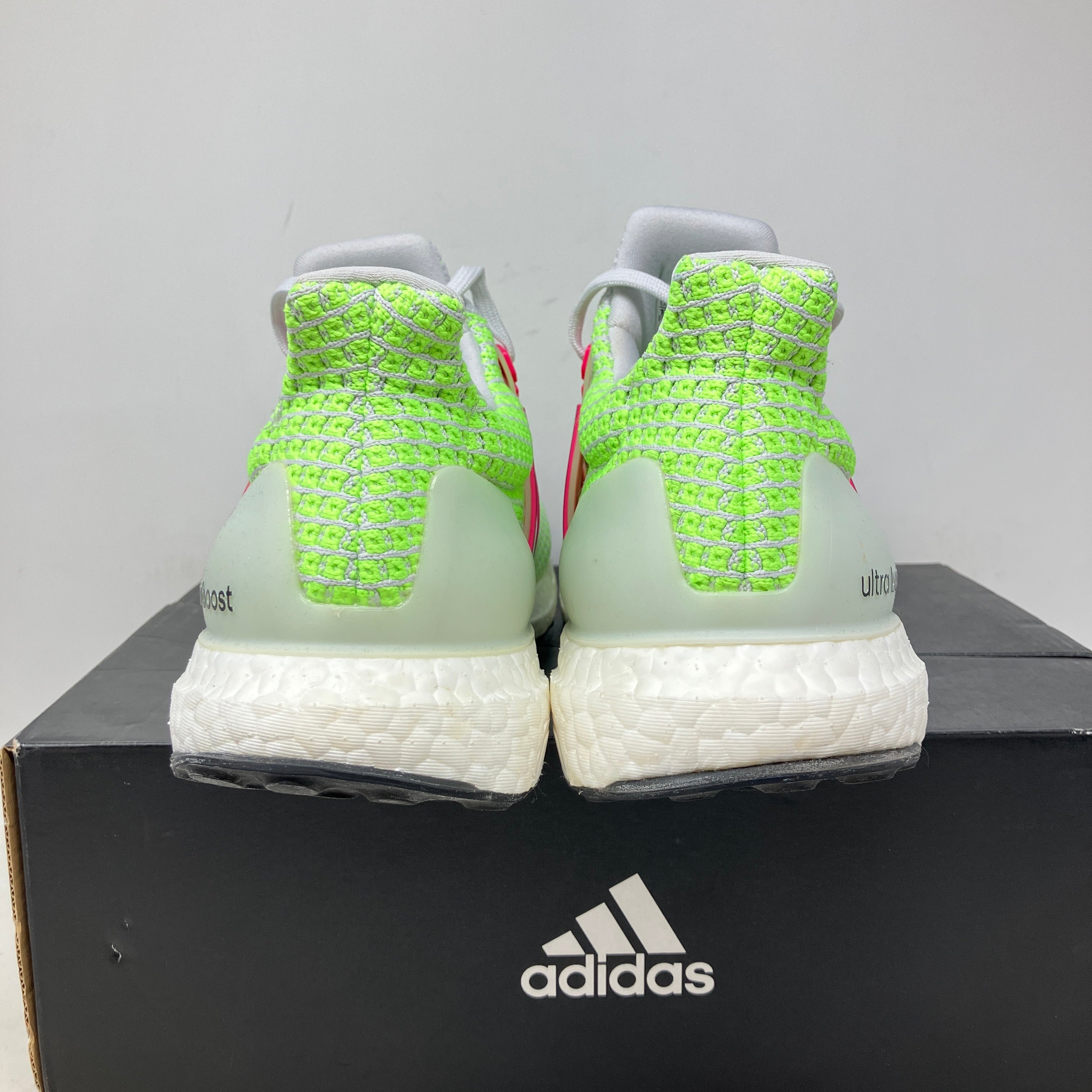 adidas Ultra Boost 5.0 DNA Dash Grey Signal Green