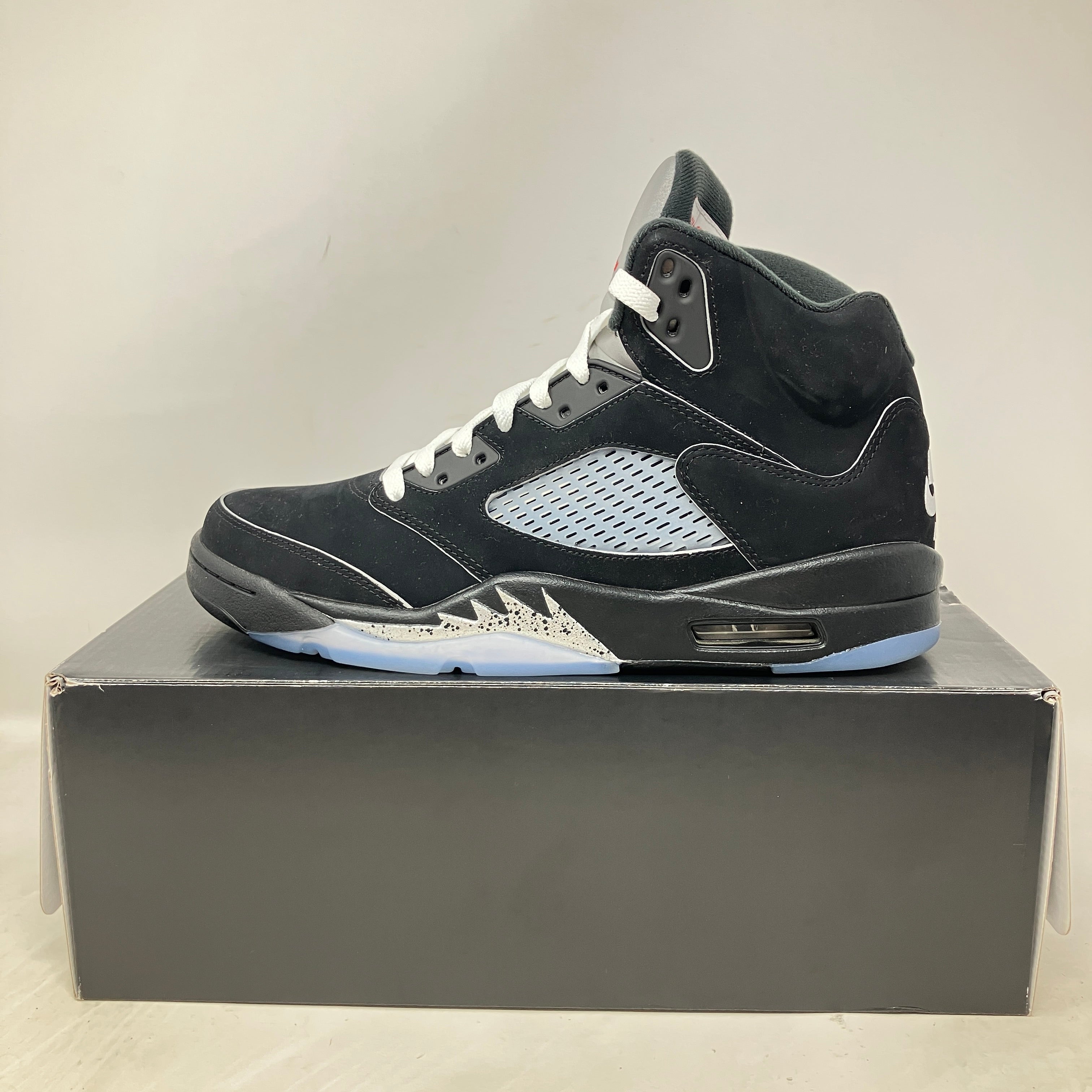Jordan 5 Retro OG Black Metallic Reimagined