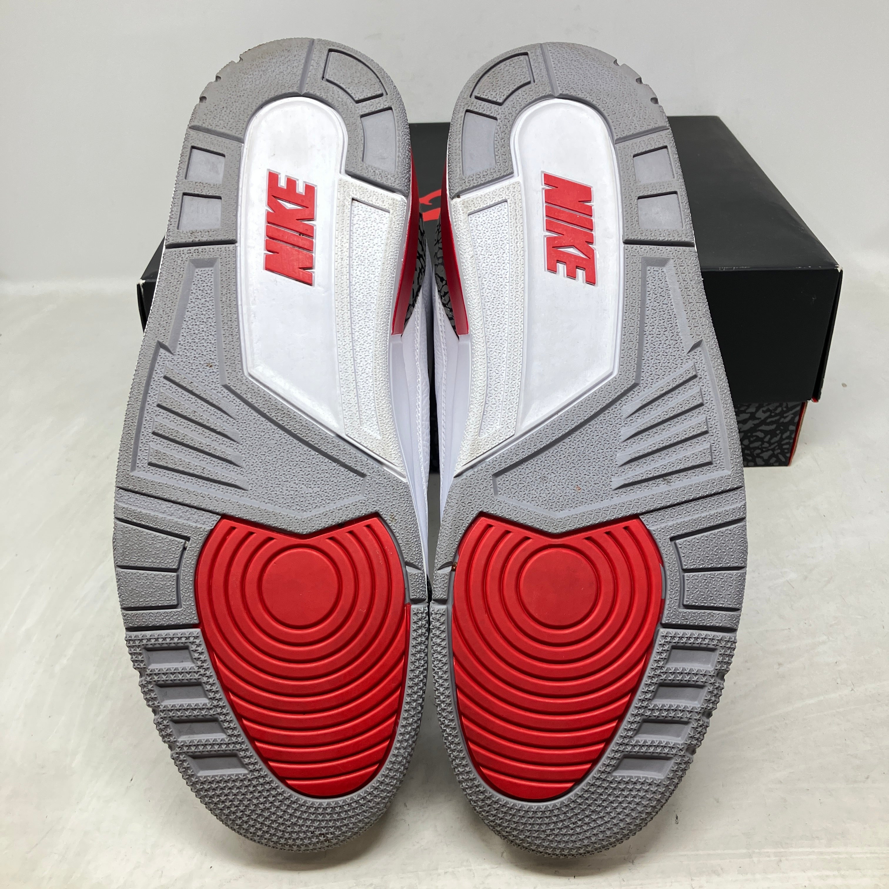 Jordan 3 Retro Fire Red (2022)