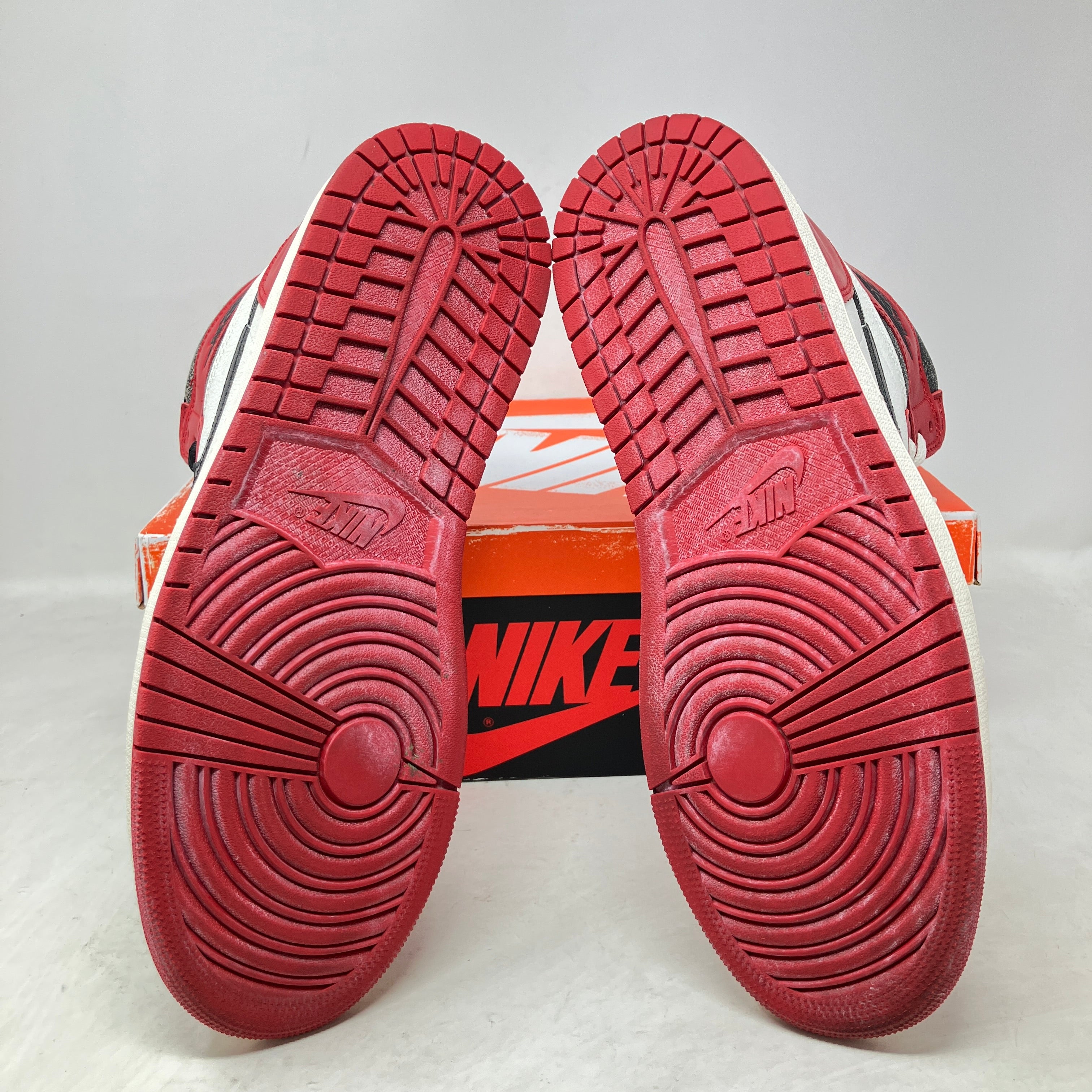 Jordan 1 Retro High OG Chicago Lost and Found