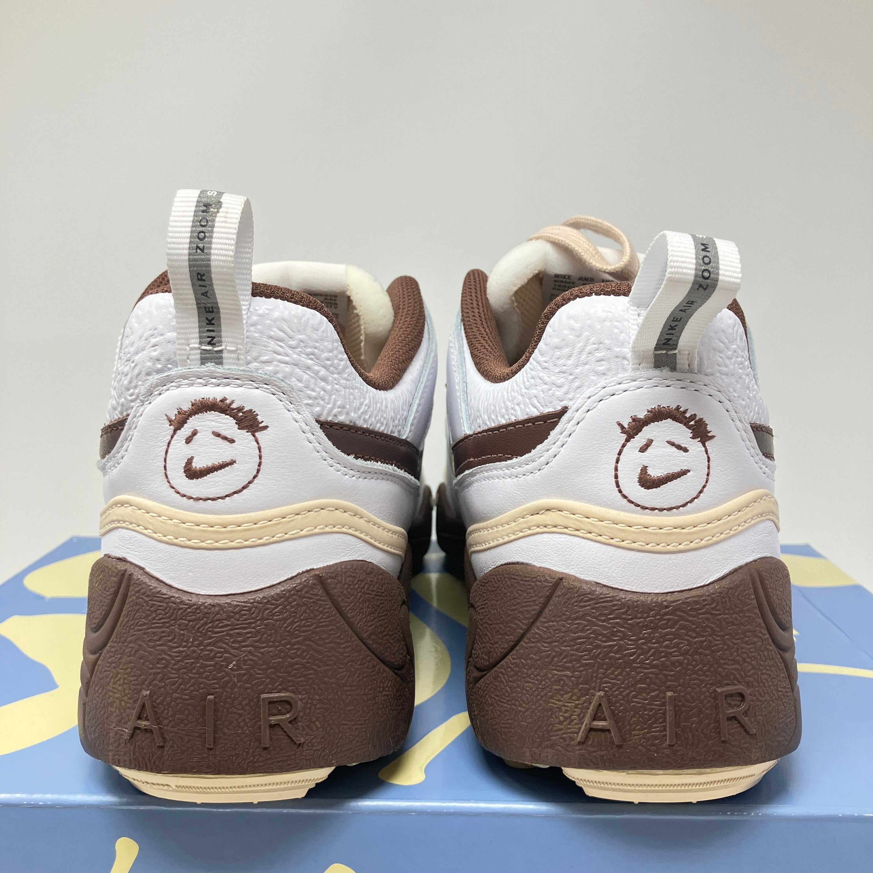 Nike Zoom Field Jaxx Travis Scott Light Chocolate