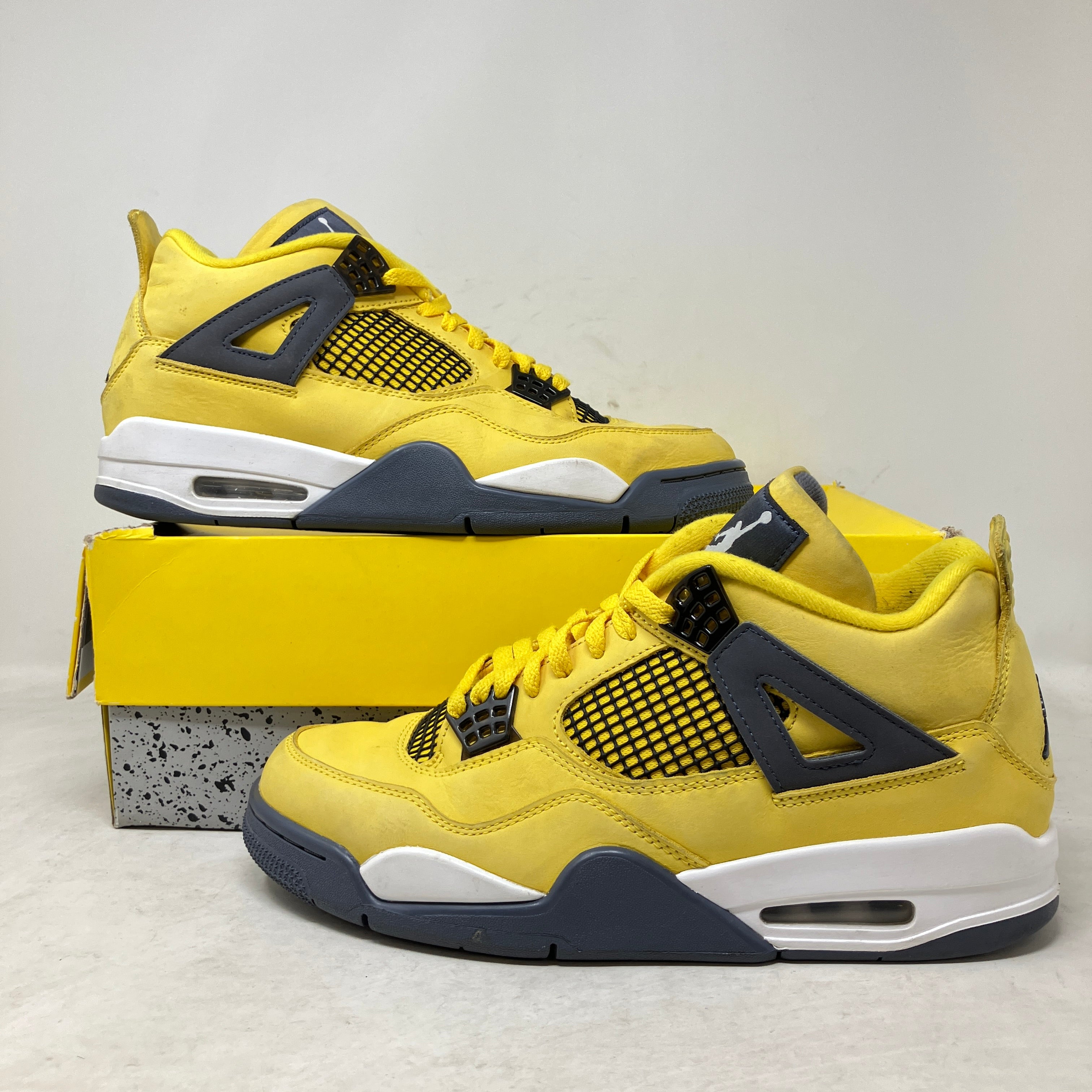 Jordan 4 Retro Lightning (2021)