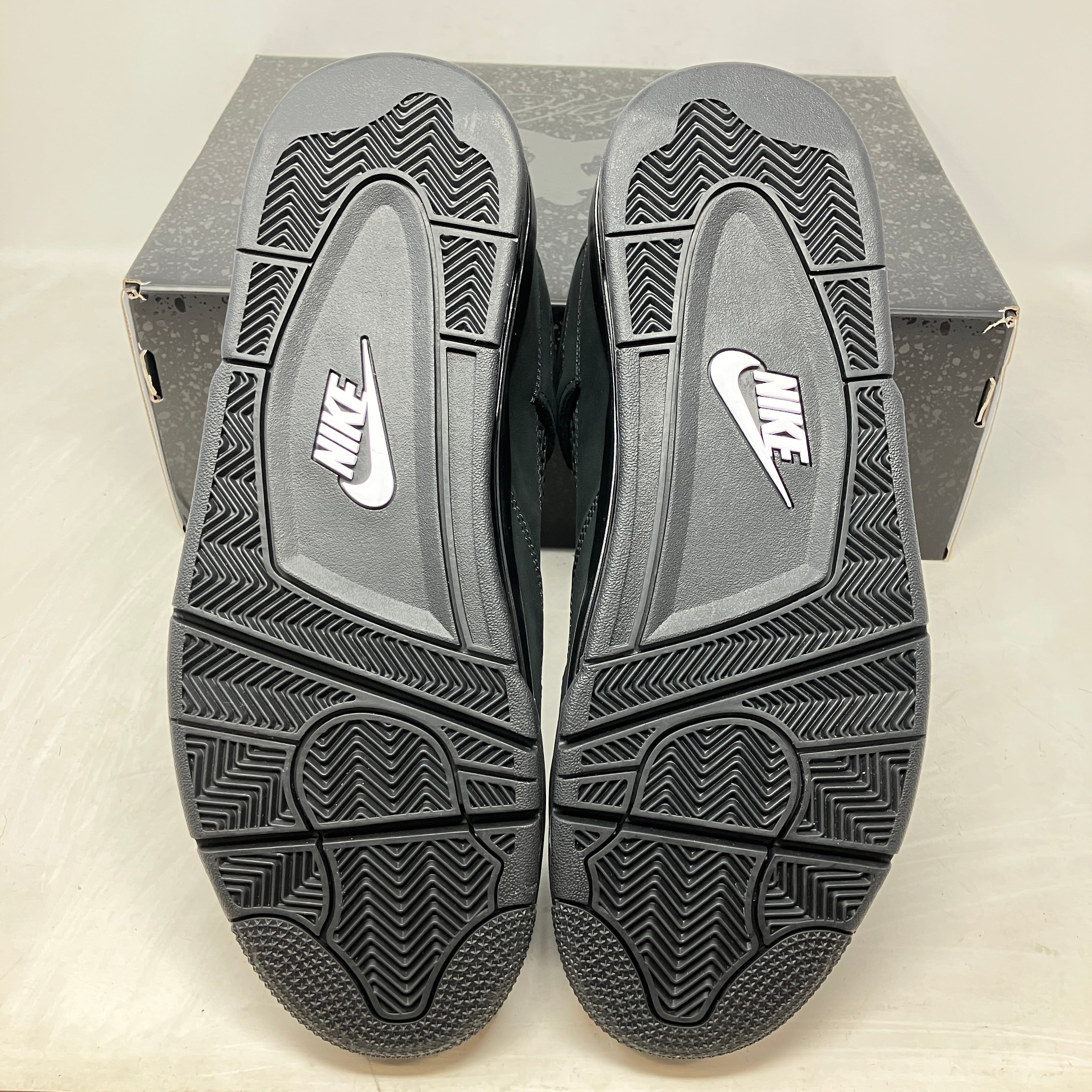 Jordan 4 Retro Black Cat (2025)