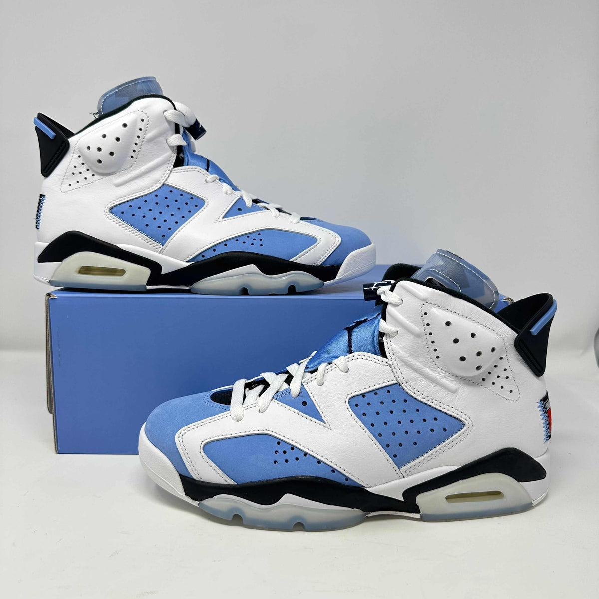 Jordan 6 Retro UNC White