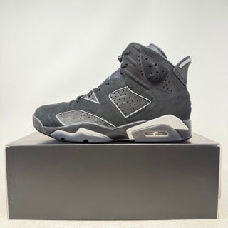 Jordan 6 Retro Cap and Gown