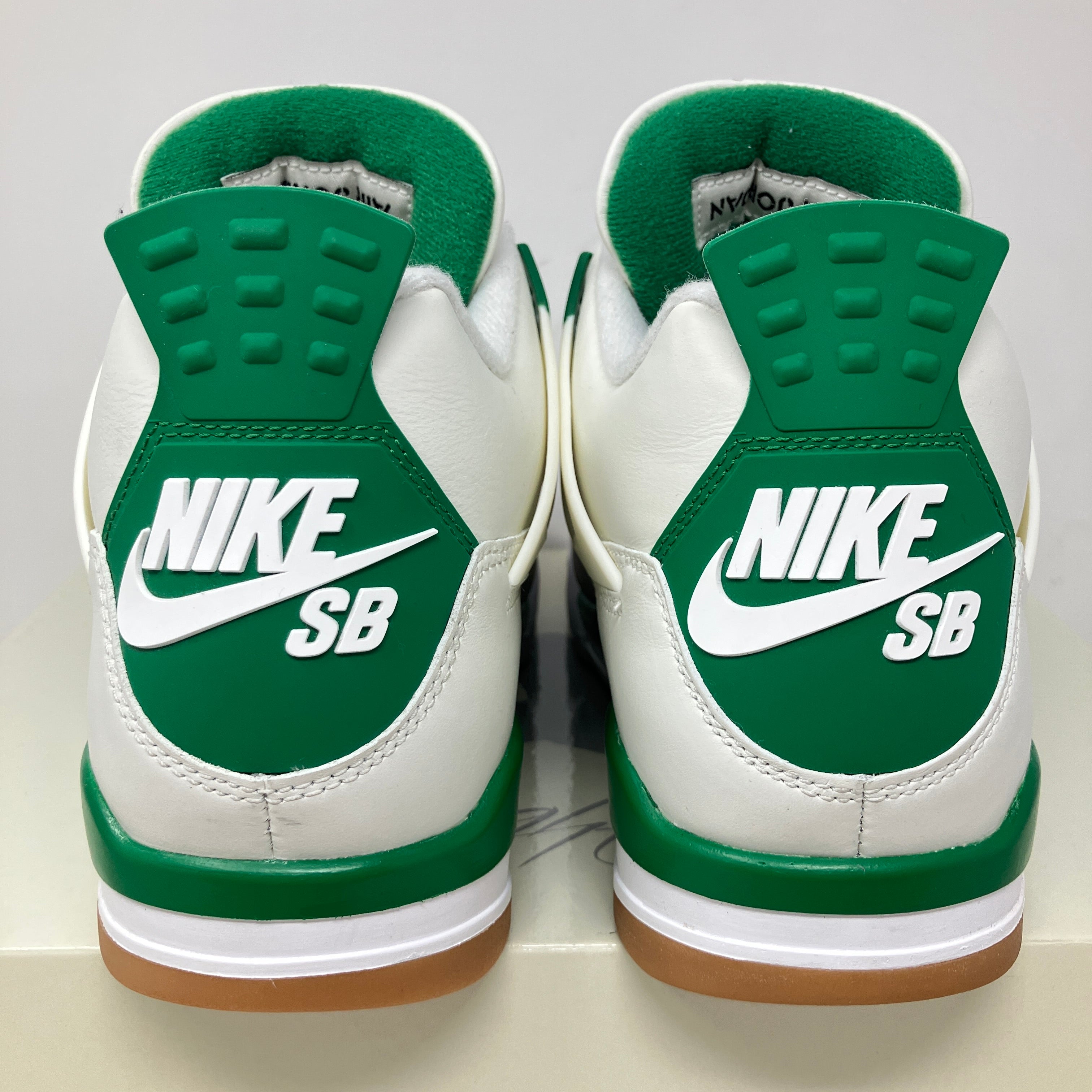 Jordan 4 Retro SB Pine Green