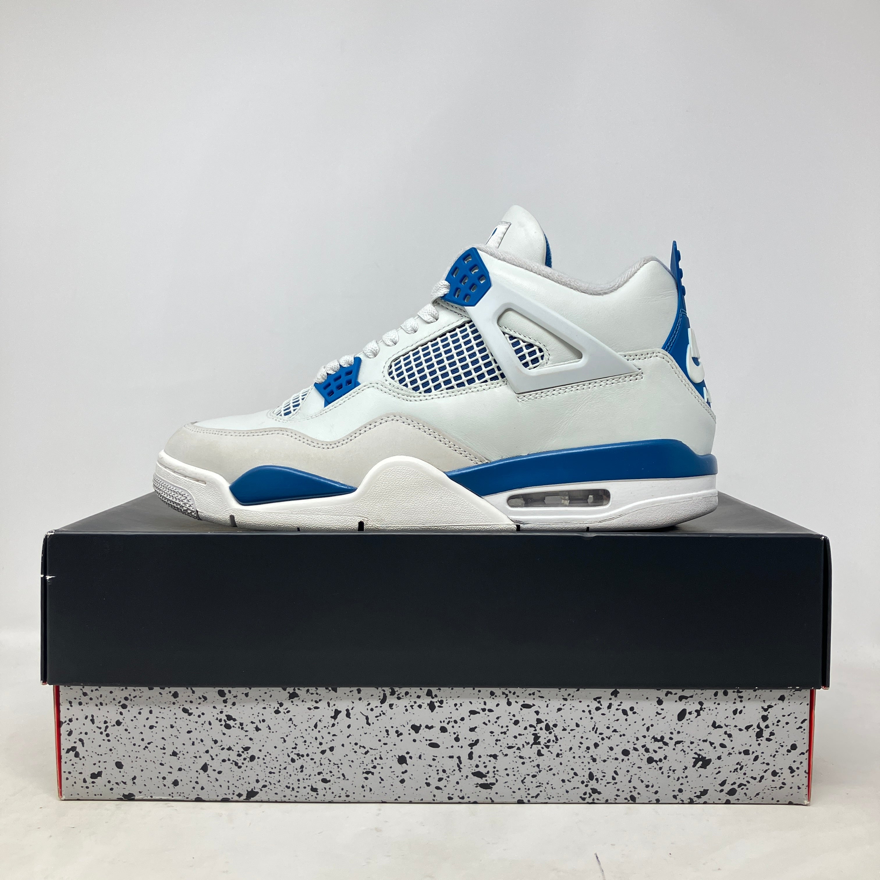 Jordan 4 Retro Military Blue (2024)