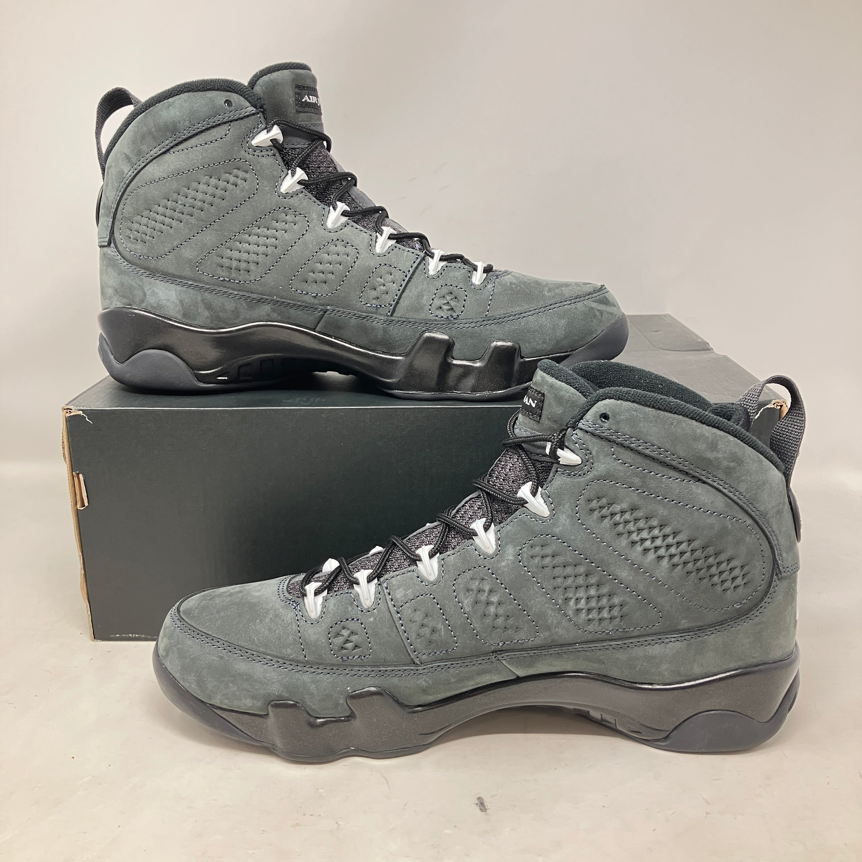 Jordan 9 Retro Anthracite