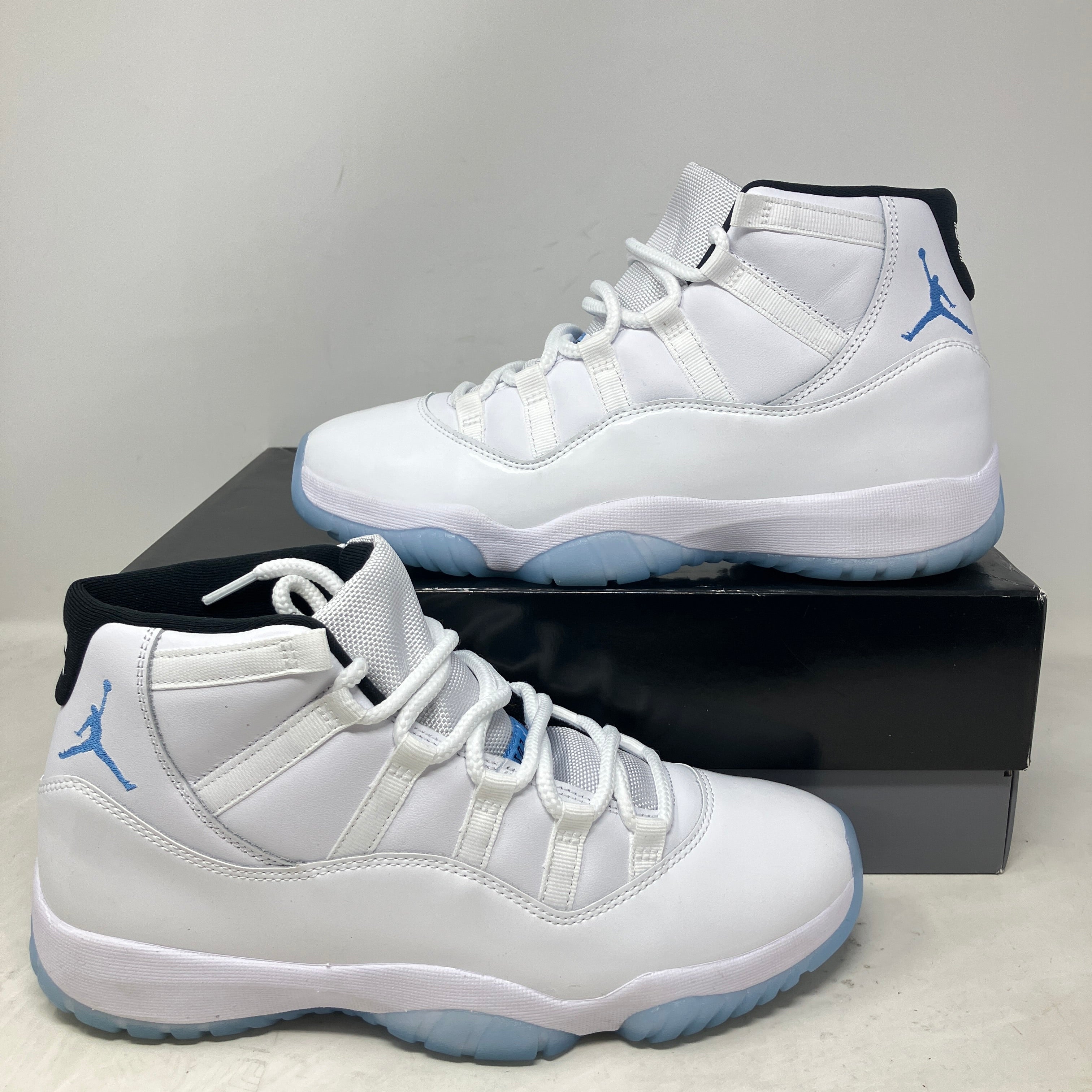 Jordan 11 Retro Legend Blue (2024)
