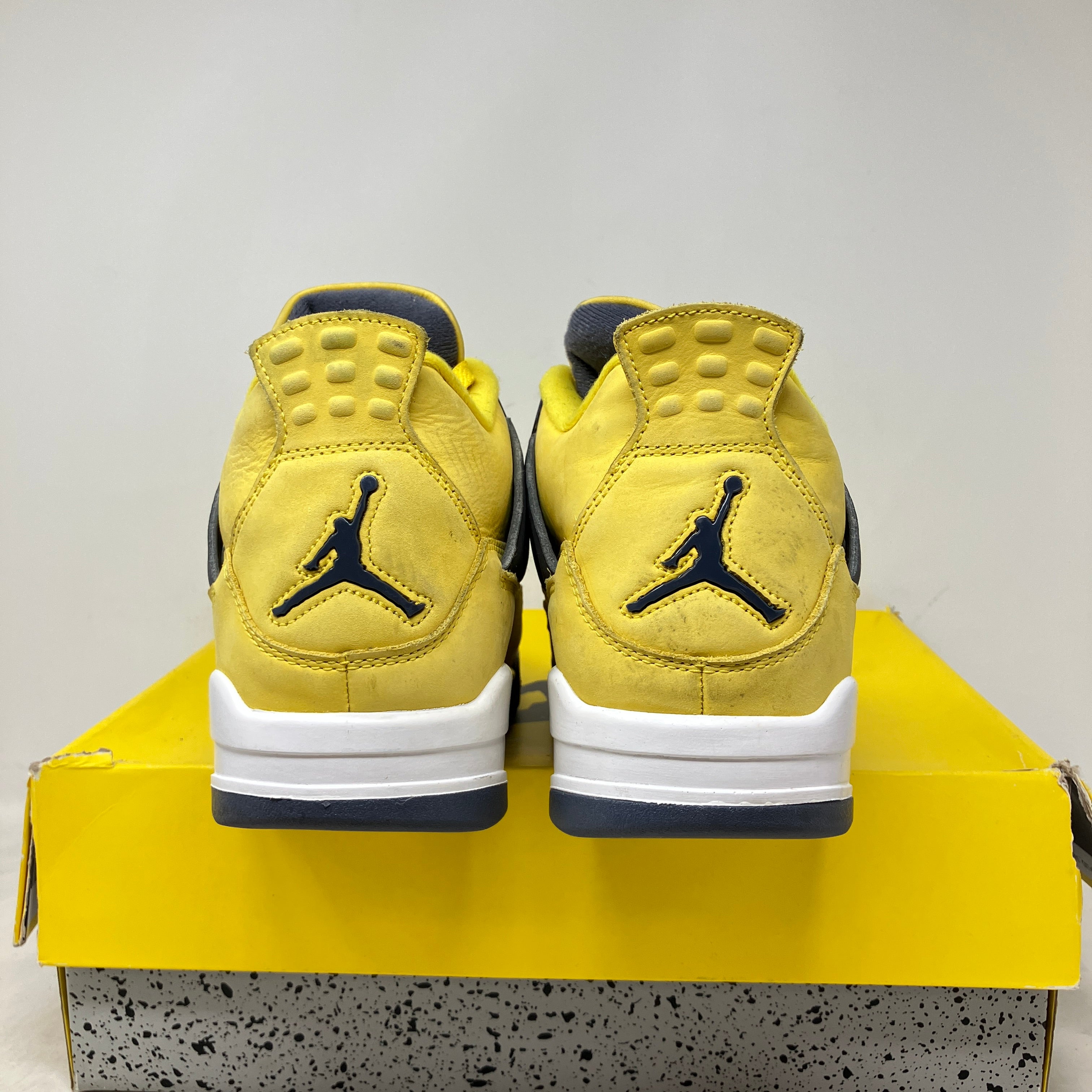 Jordan 4 Retro Lightning (2021)