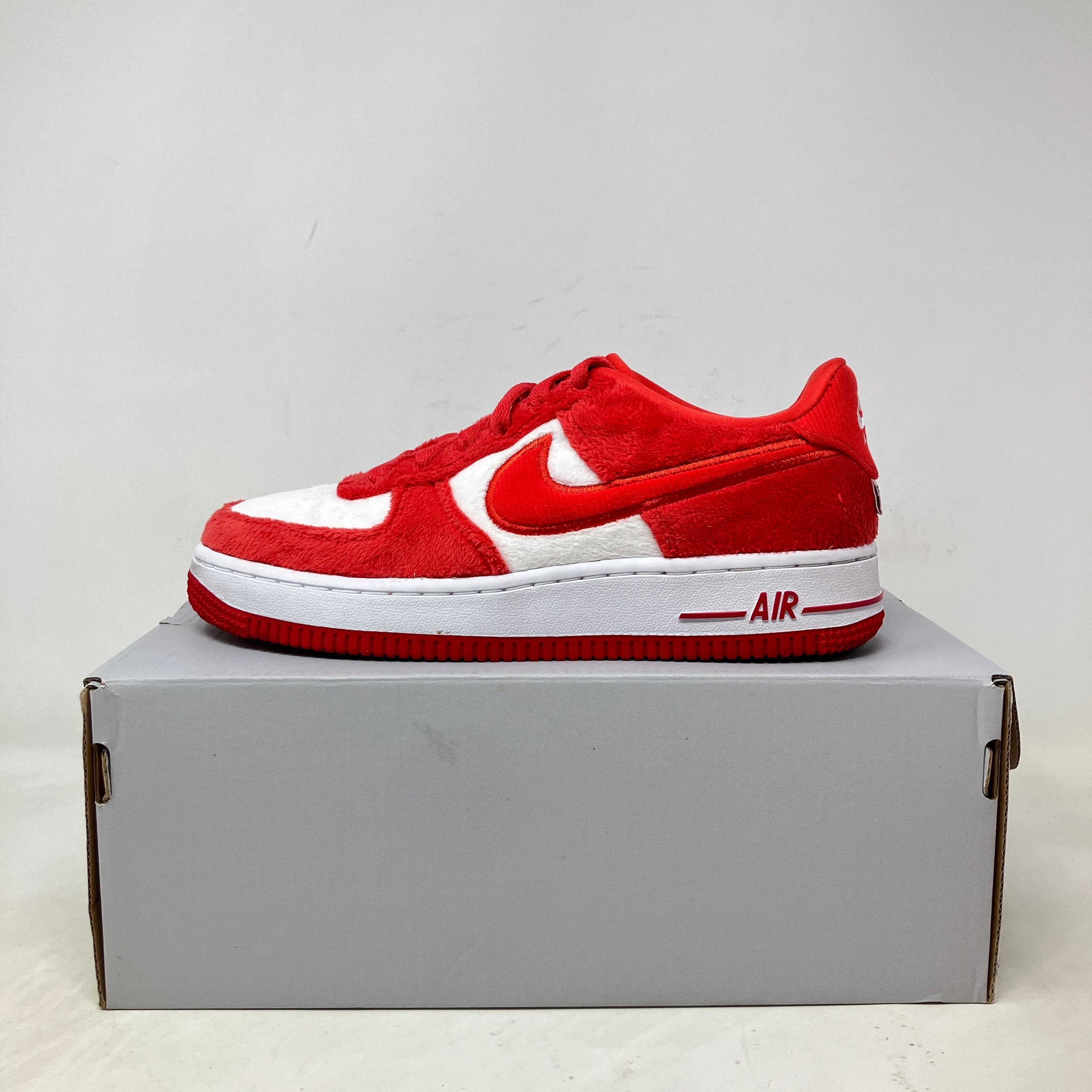 Nike Air Force 1 Low Valentine's Day Fleece (2024) (GS)