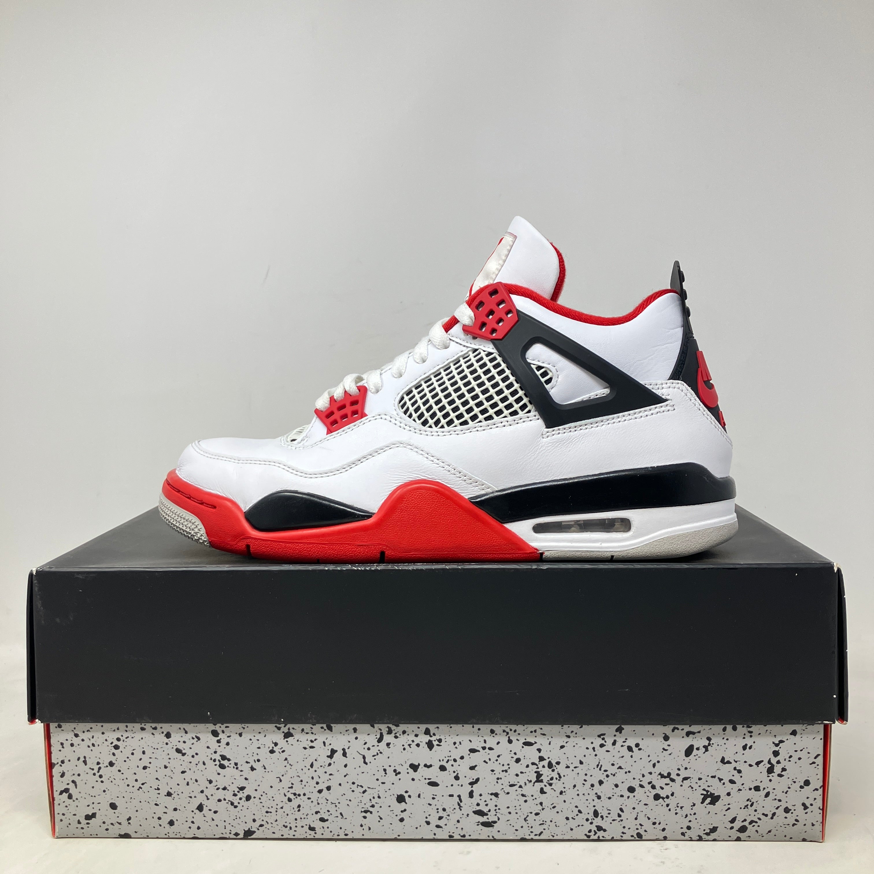 Jordan 4 Retro Fire Red (2020)