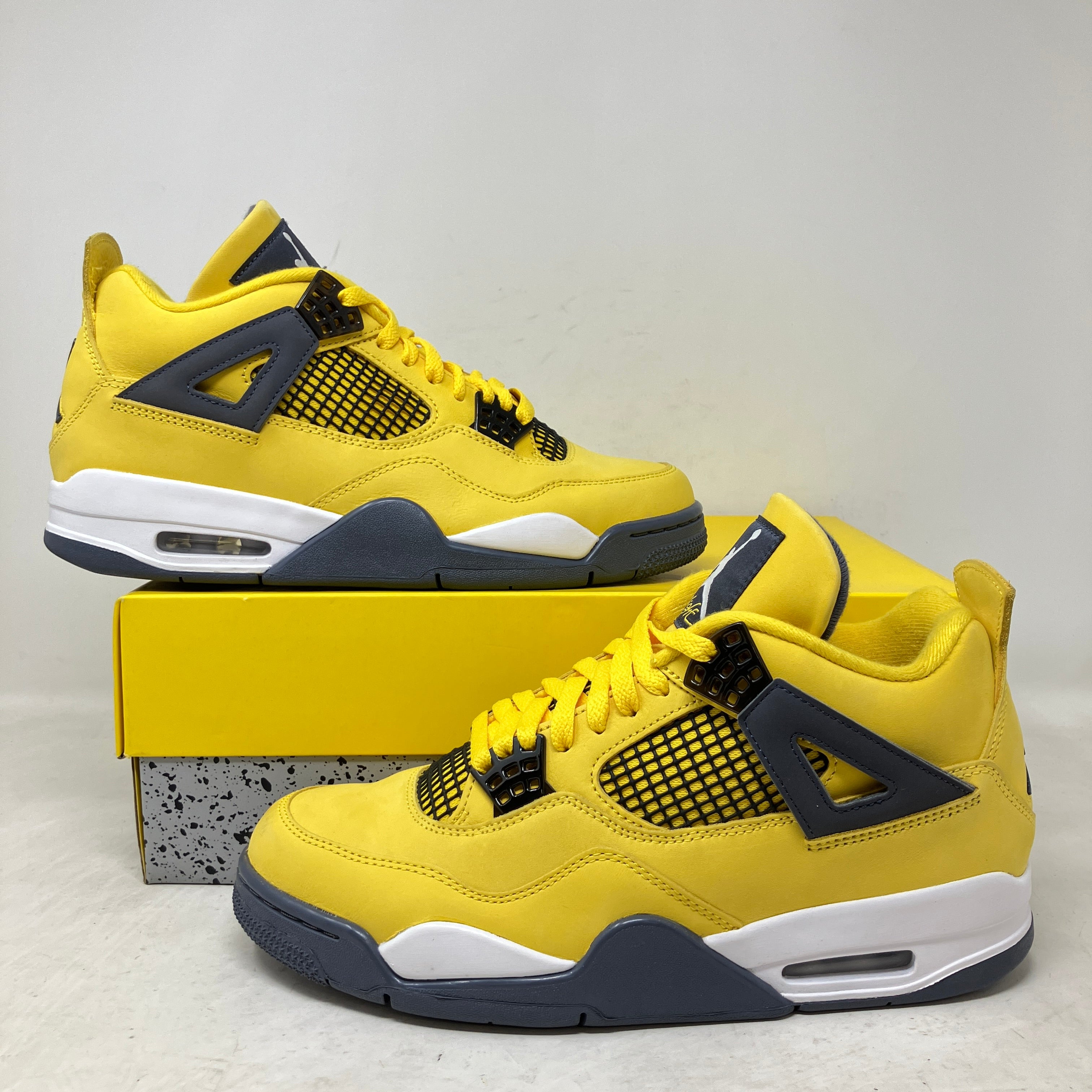 Jordan 4 Retro Lightning (2021)