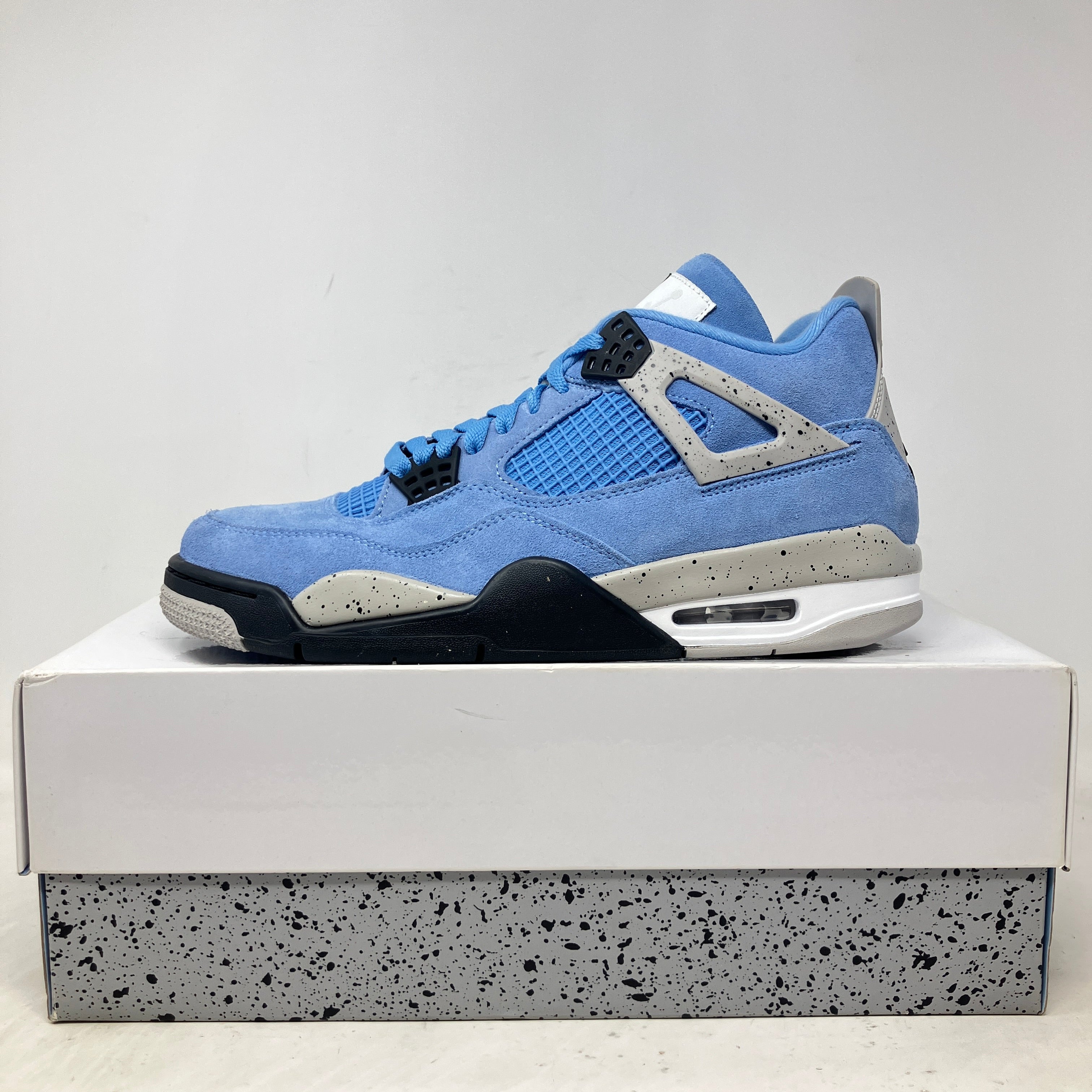 Jordan 4 Retro University Blue
