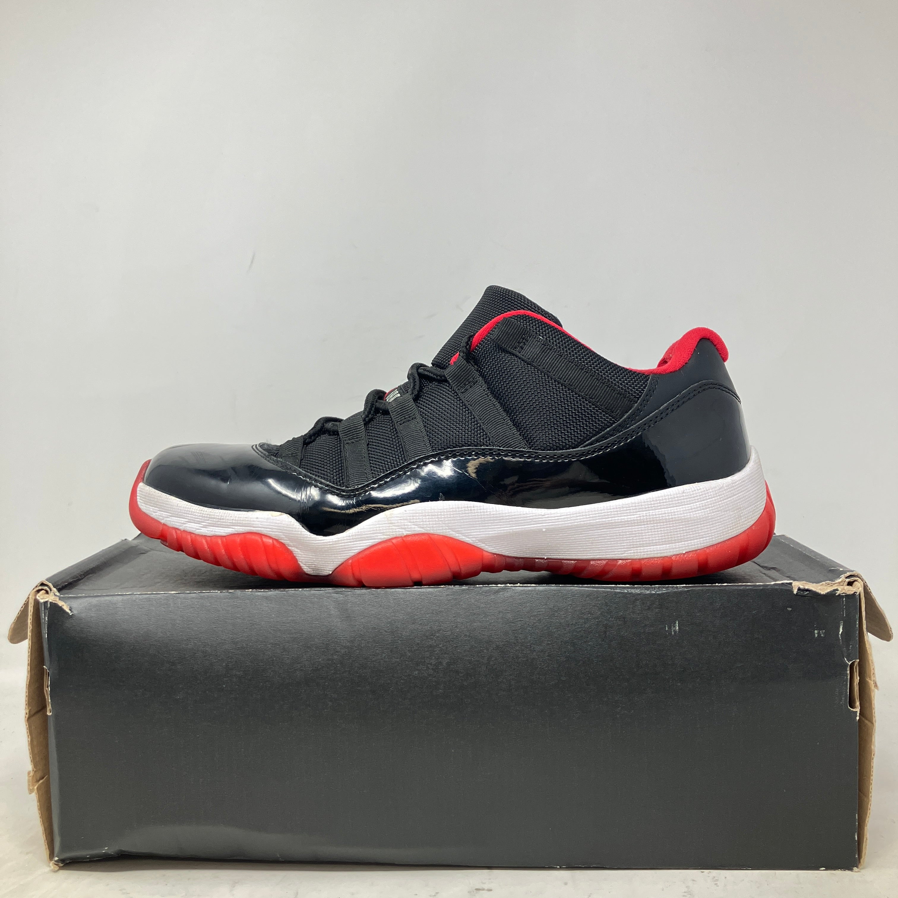 Jordan 11 Retro Low Bred (2015)