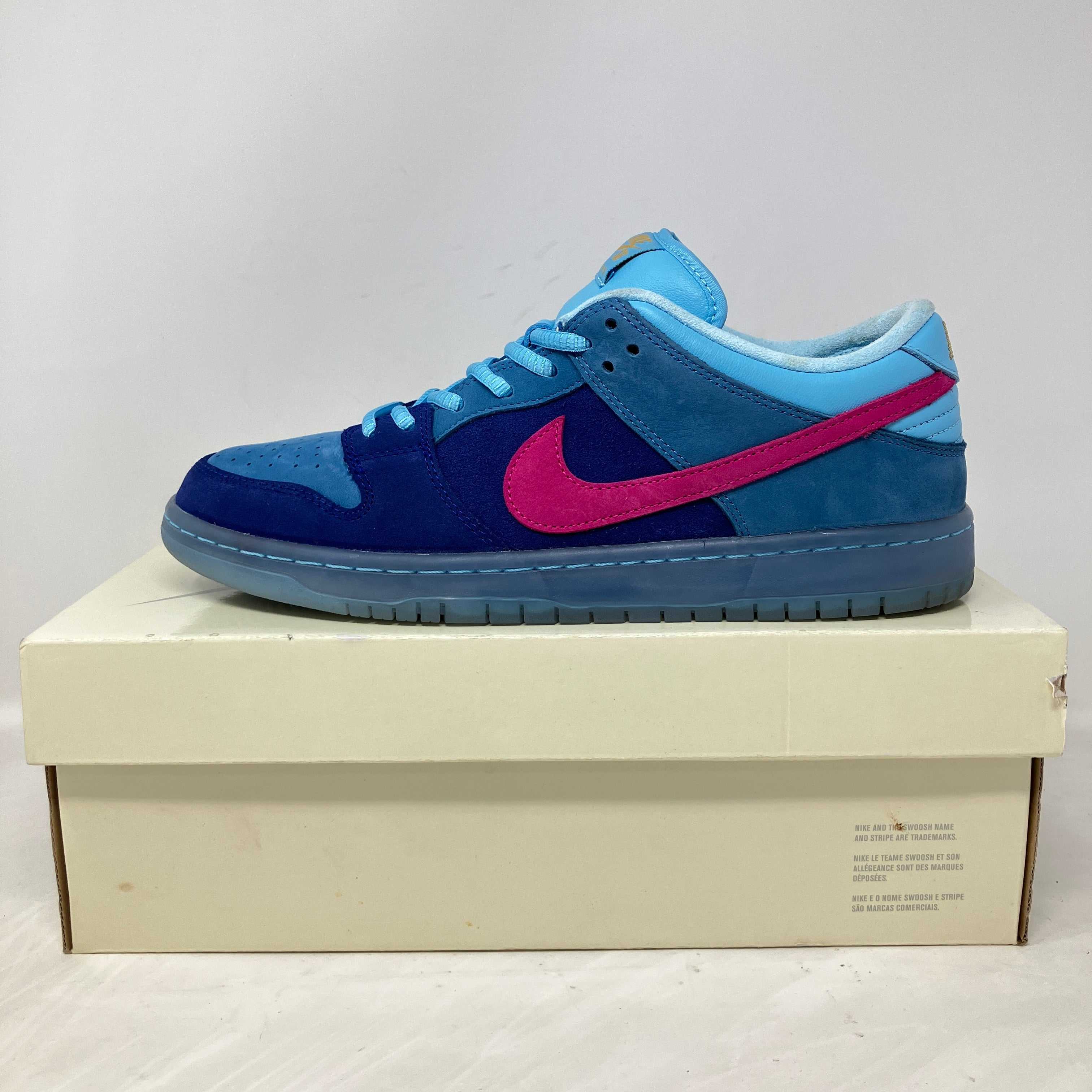 Nike SB Dunk Low Run The Jewels blue and pink skate shoes on box pre owned with accessories