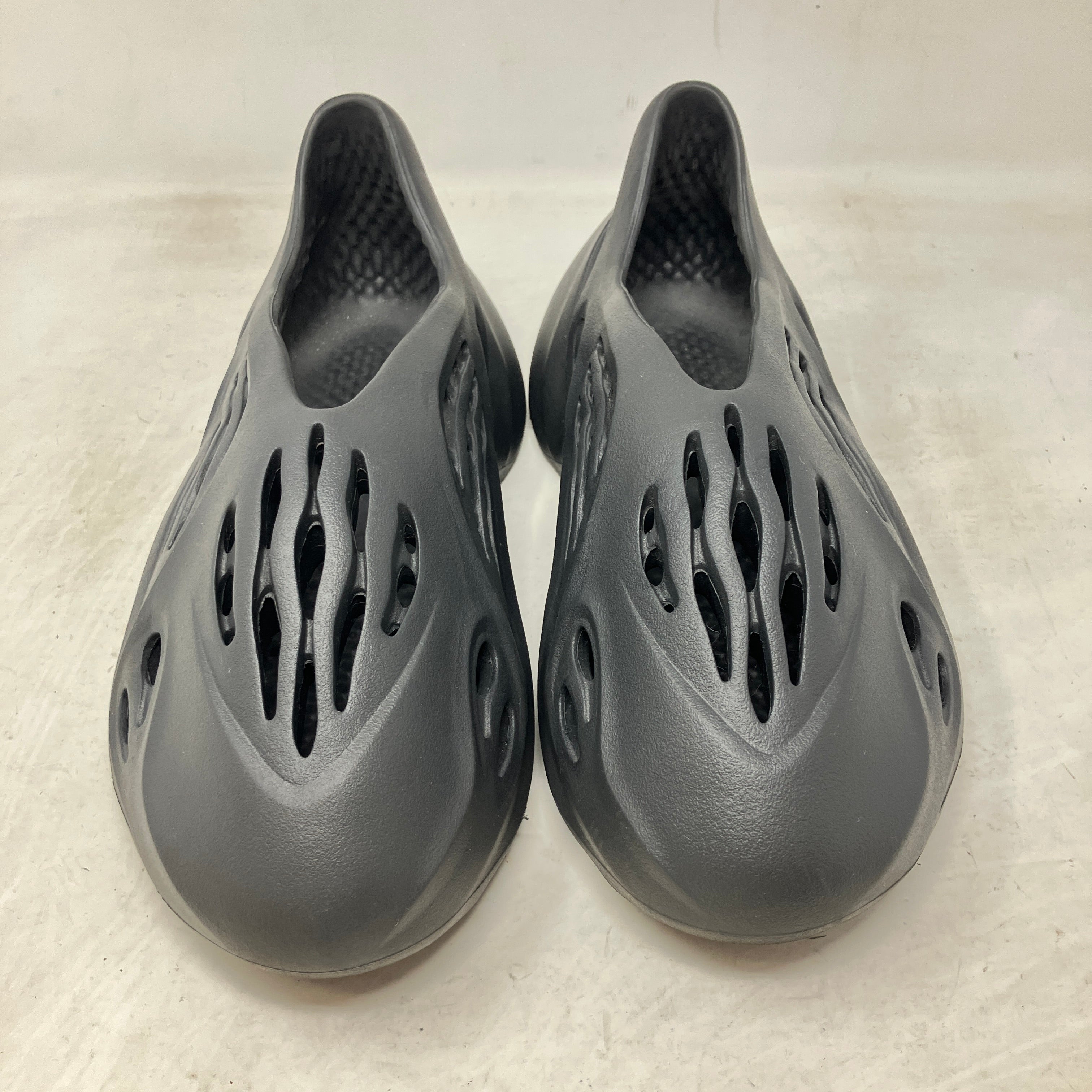adidas Yeezy Foam RNR Onyx