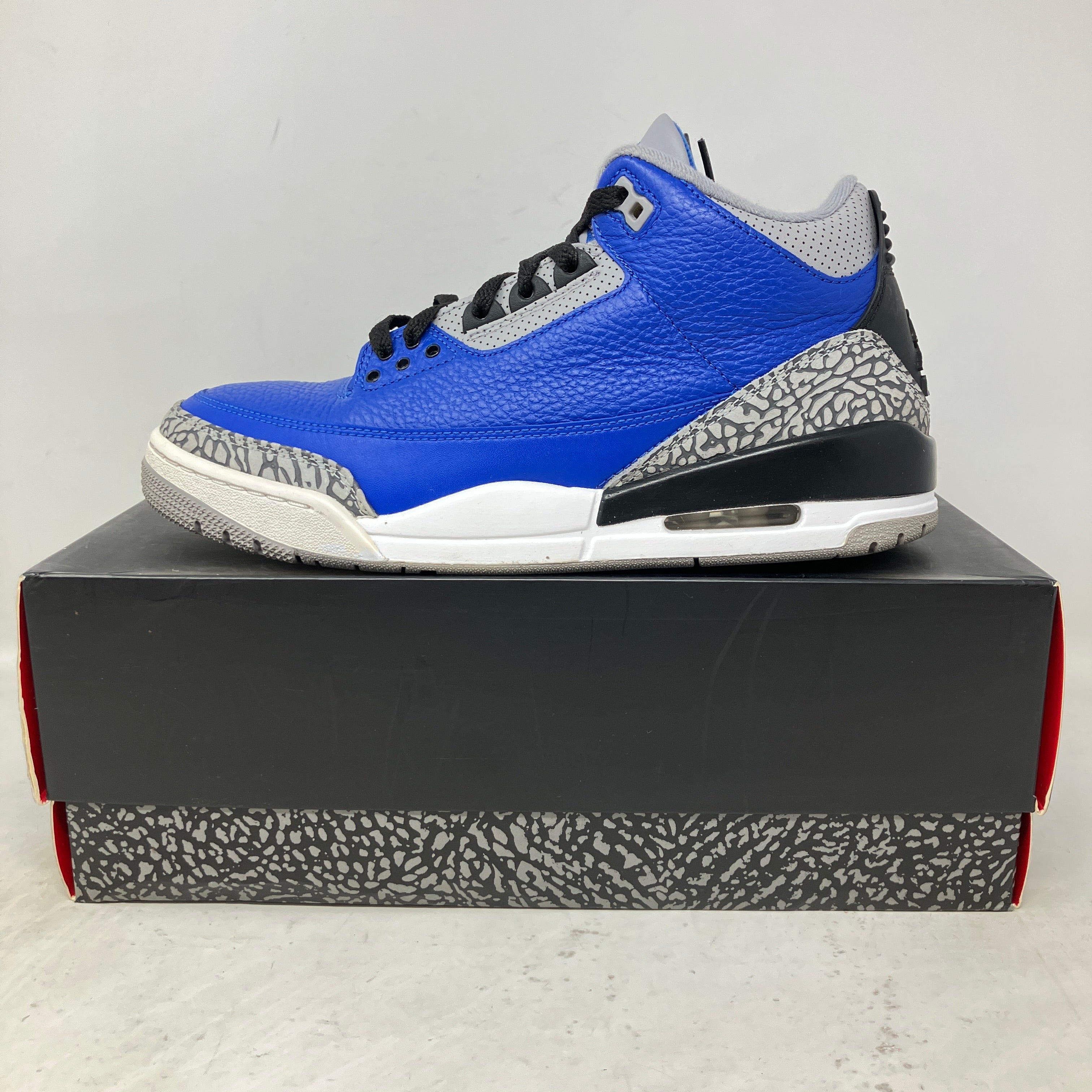 Jordan 3 Retro Varsity Royal Cement