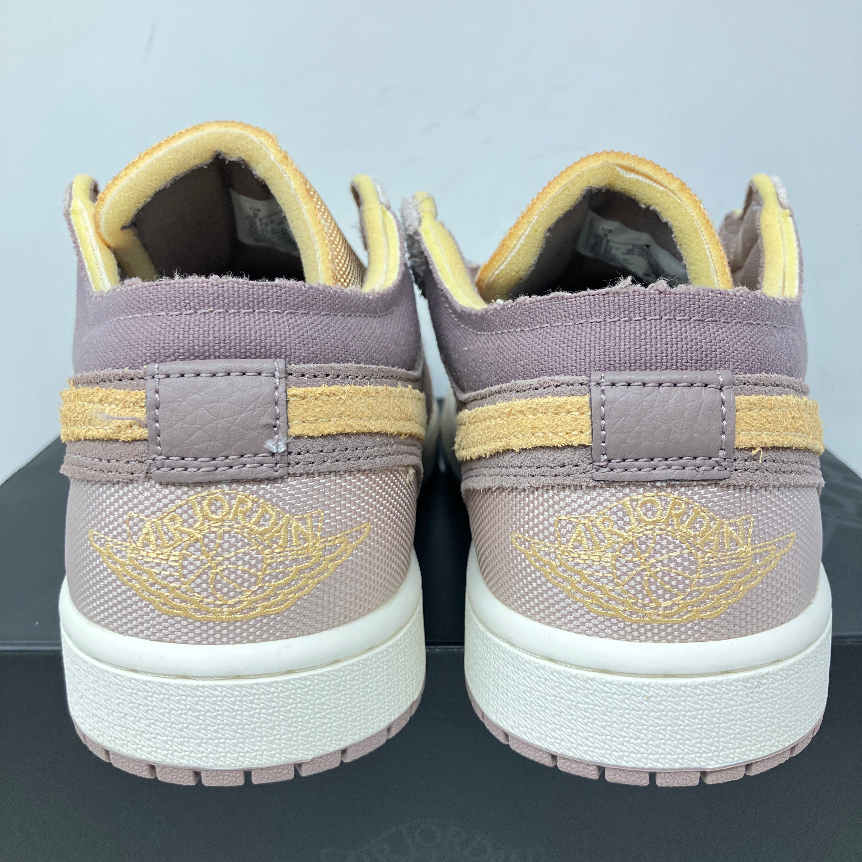 Jordan 1 Low SE Craft Taupe Haze