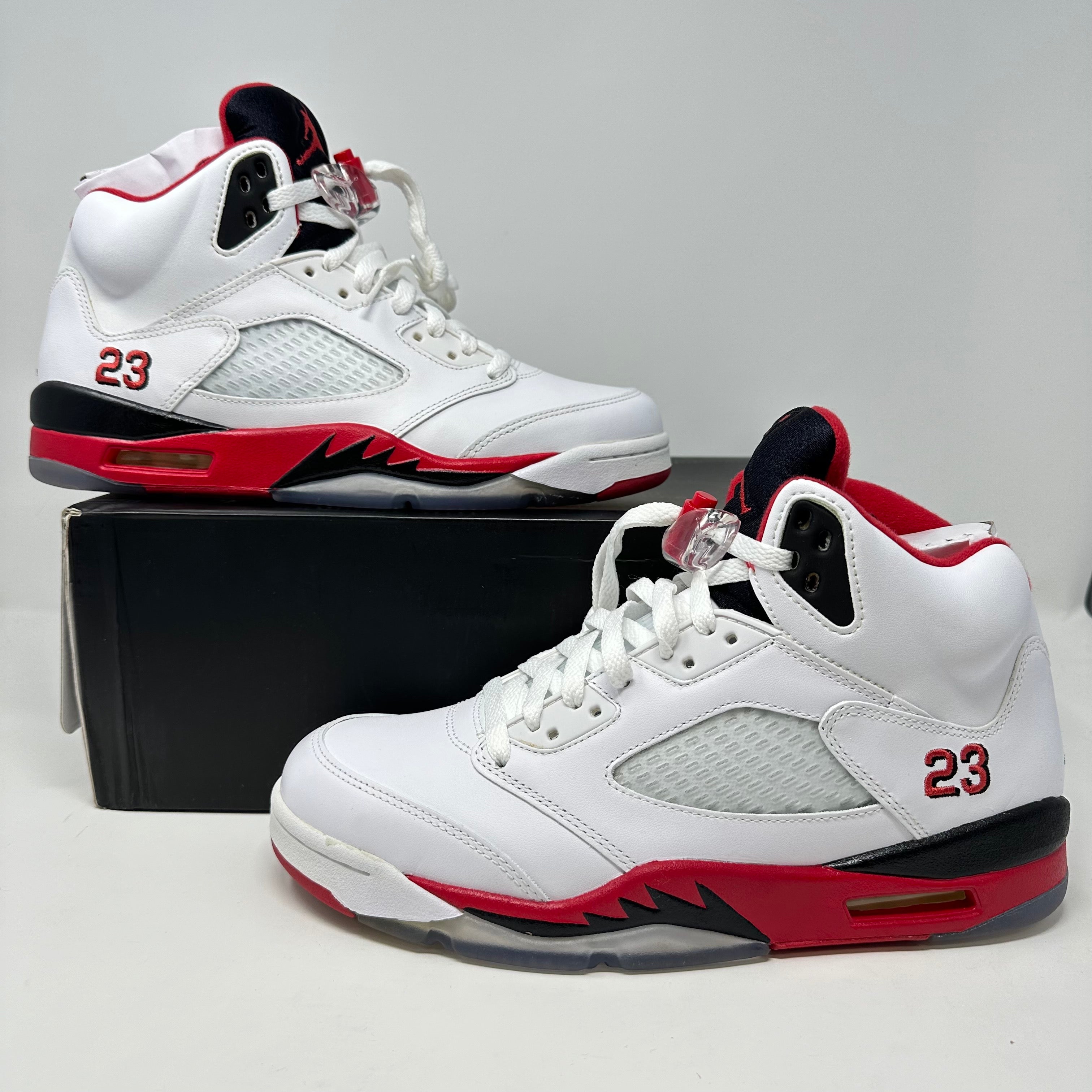 Jordan 5 Retro Fire Red Black Tongue (2013)