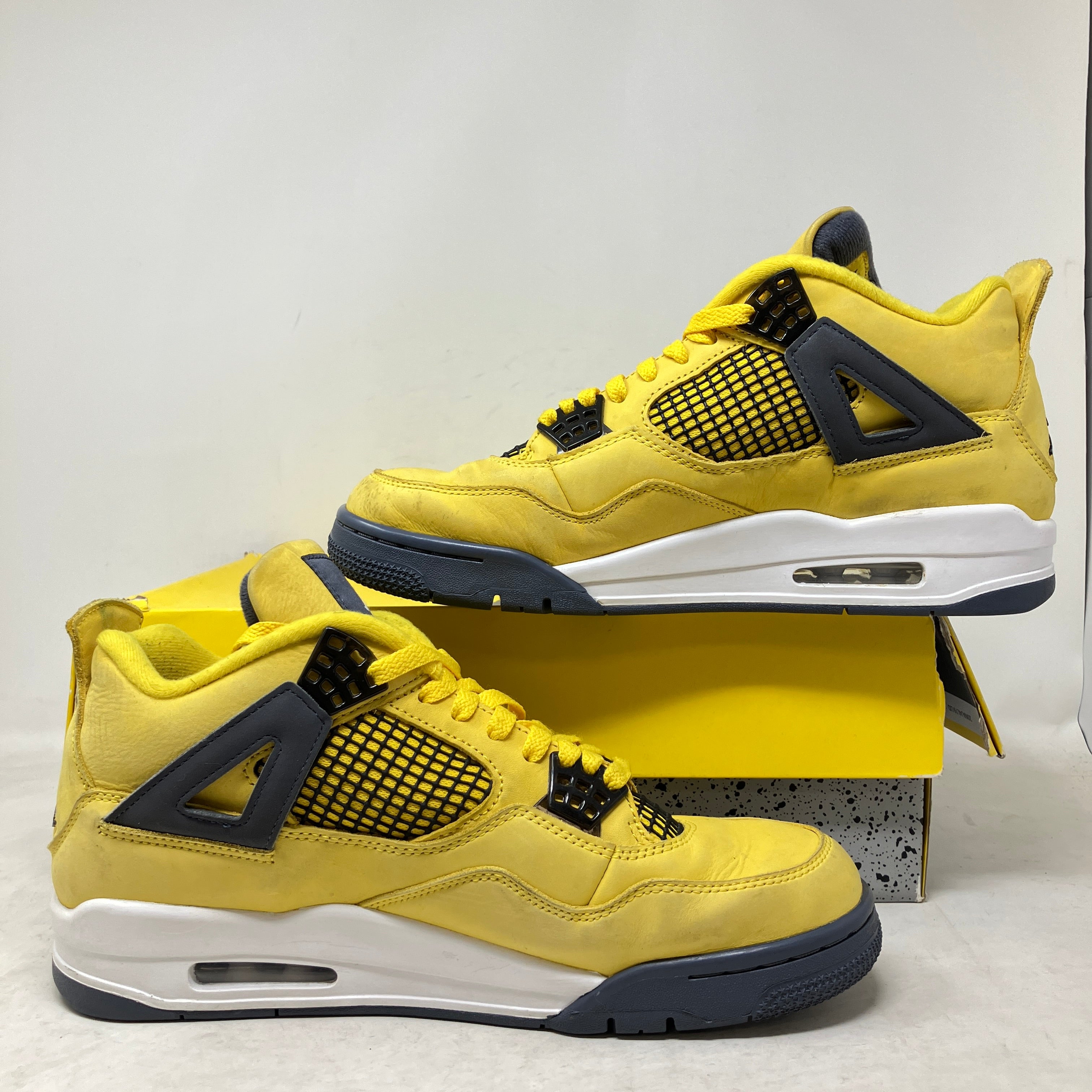 Jordan 4 Retro Lightning (2021)
