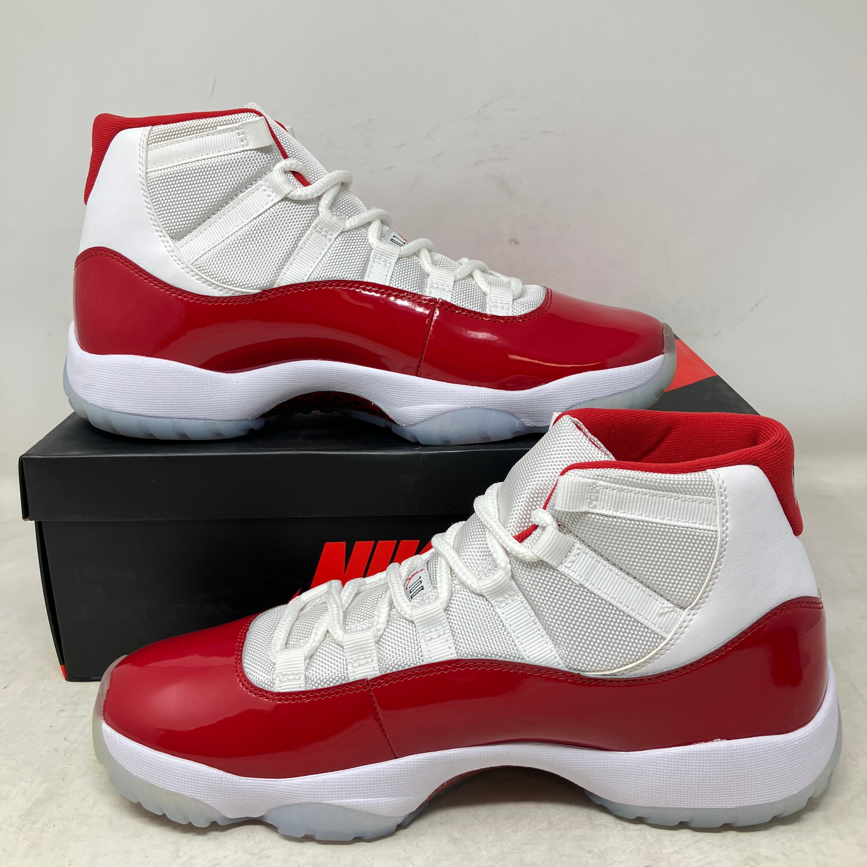 Jordan 11 Retro Cherry (2022)