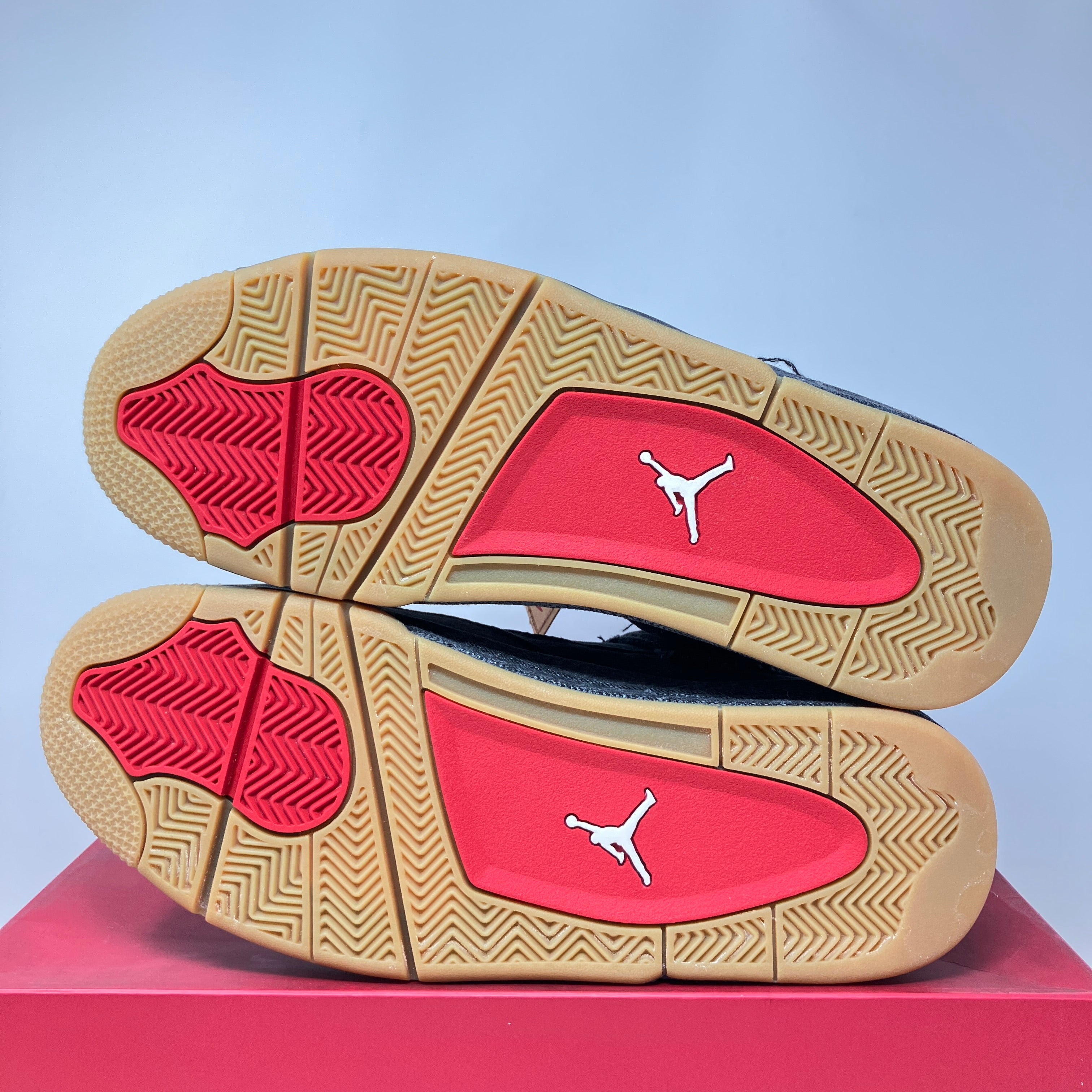 Jordan 4 Retro Levi's Black (Levi's Tag)