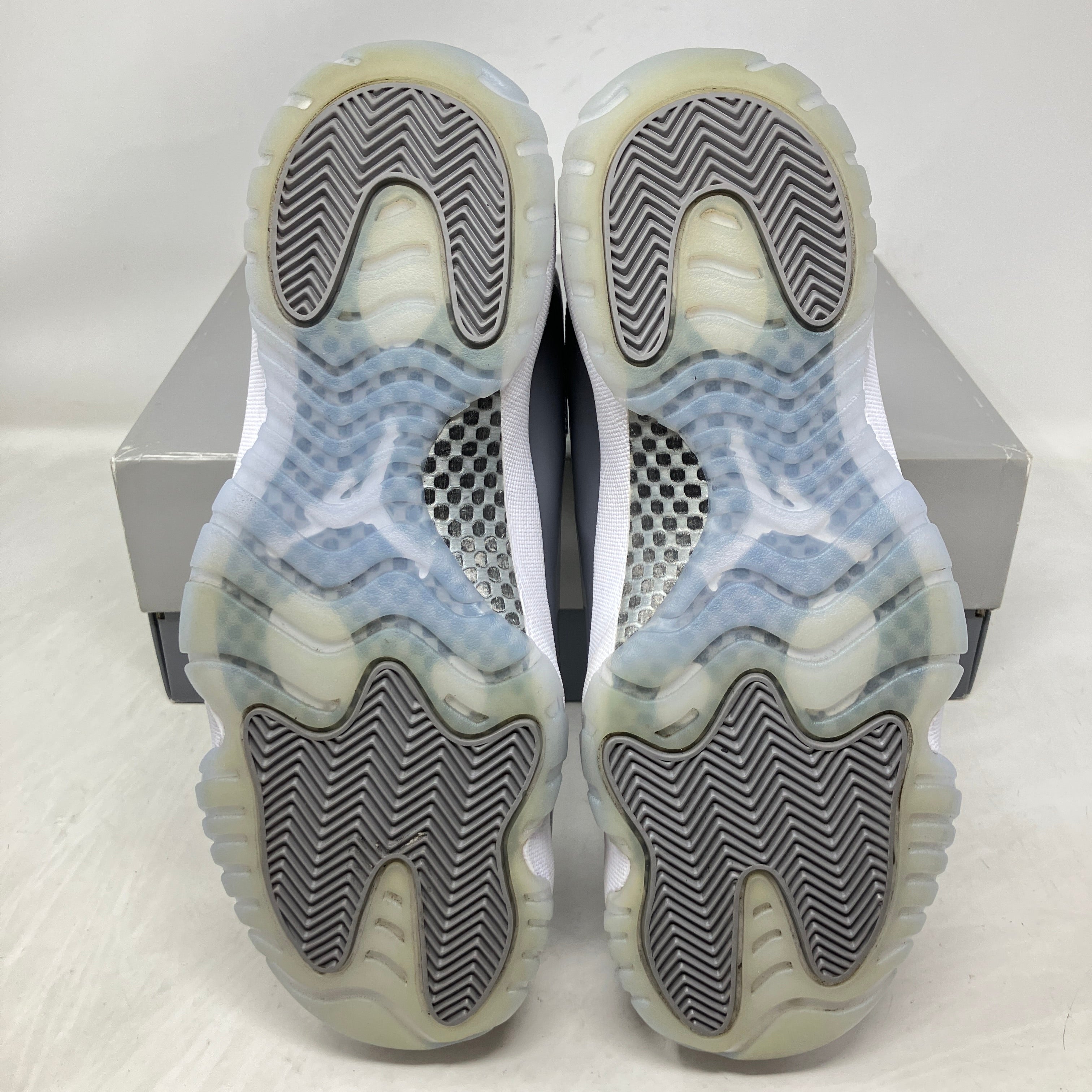 Jordan 11 Retro Cool Grey (2021)