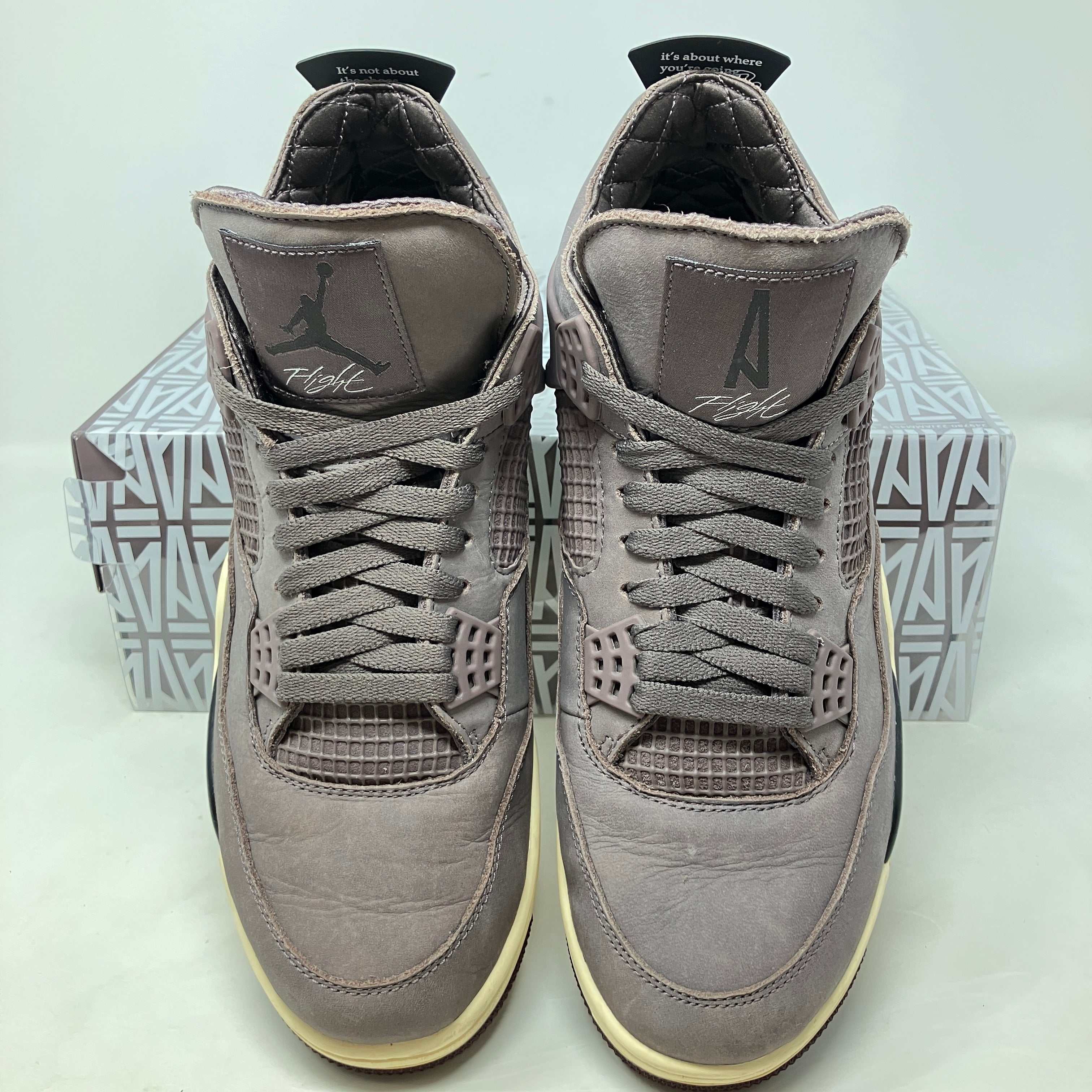 Jordan 4 Retro SP A Ma Maniére Violet Ore