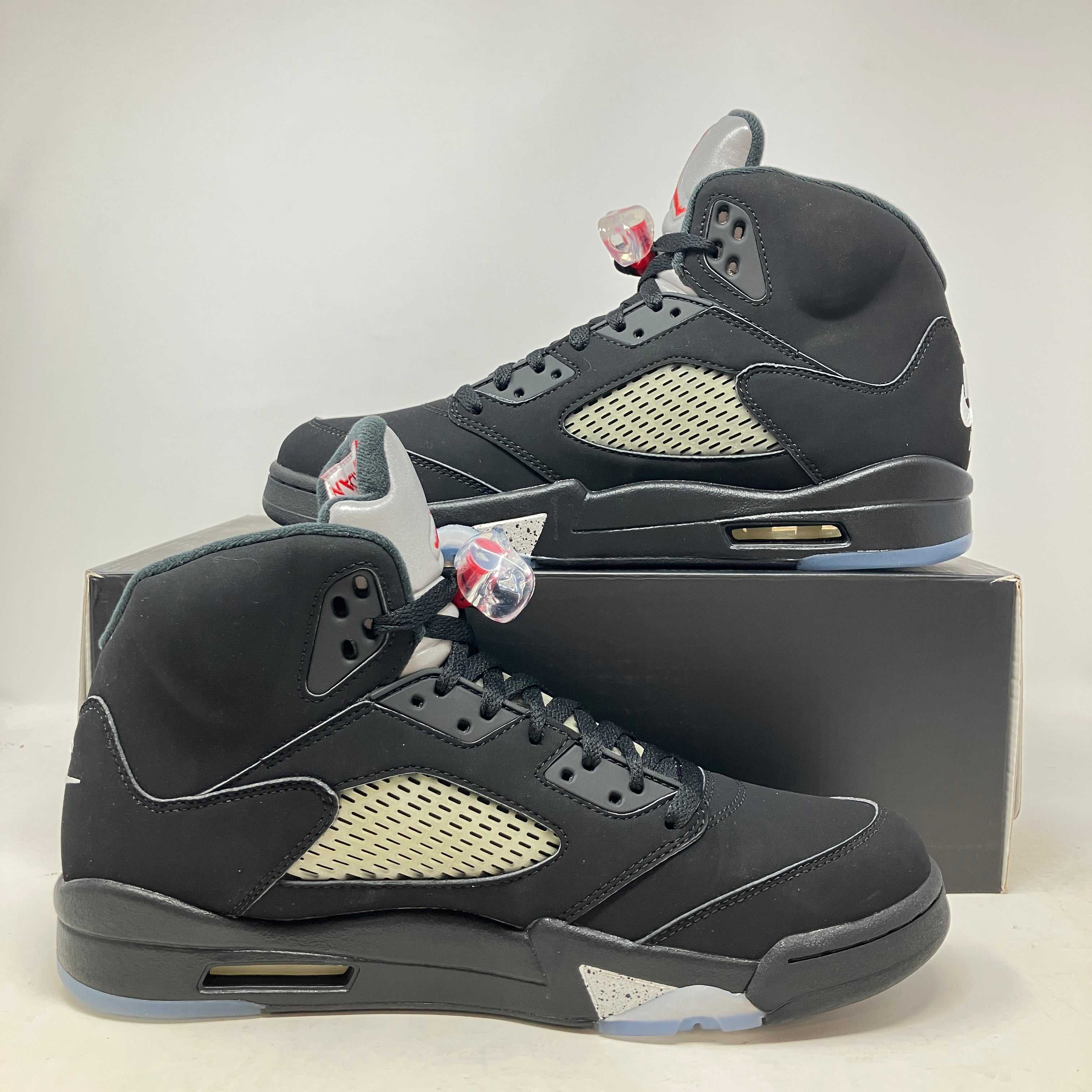 Jordan 5 Retro Black Metallic (2016)