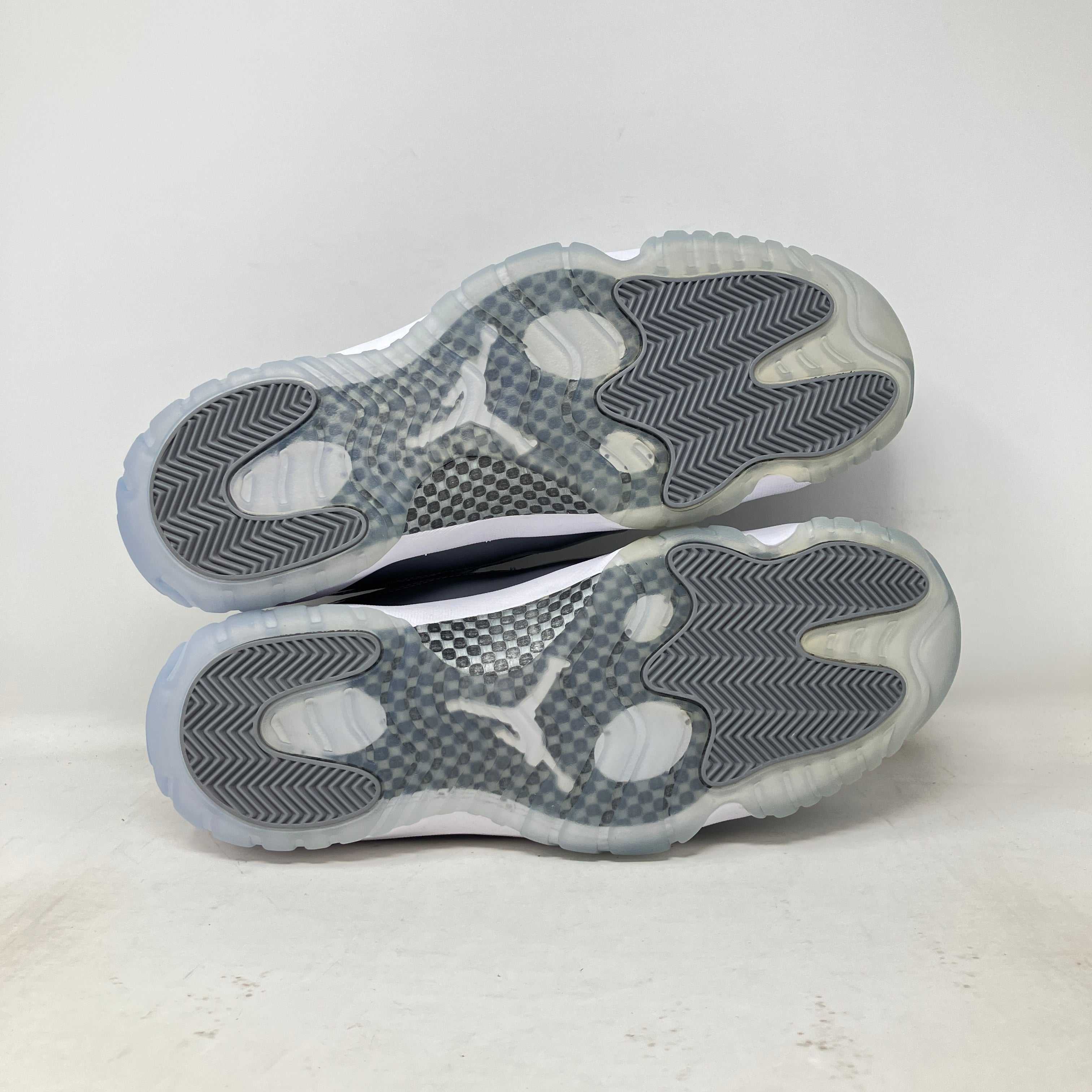 Jordan 11 Retro Low Cool Grey