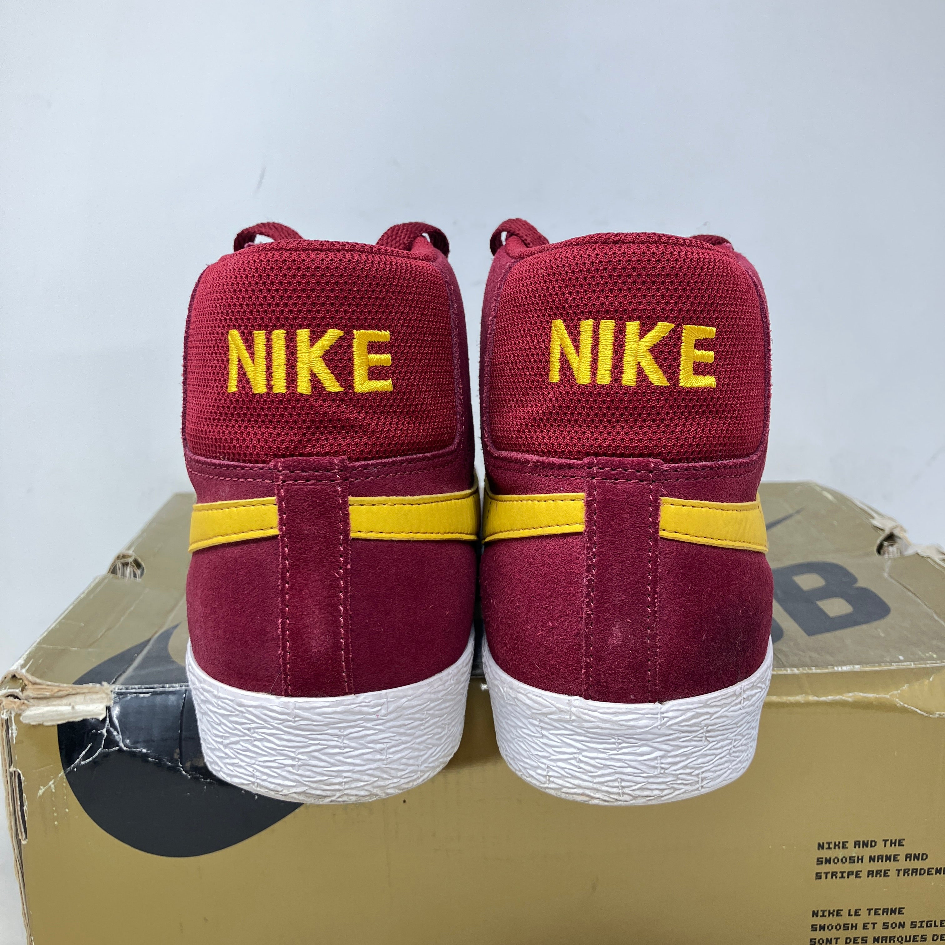 Nike SB Blazer USC