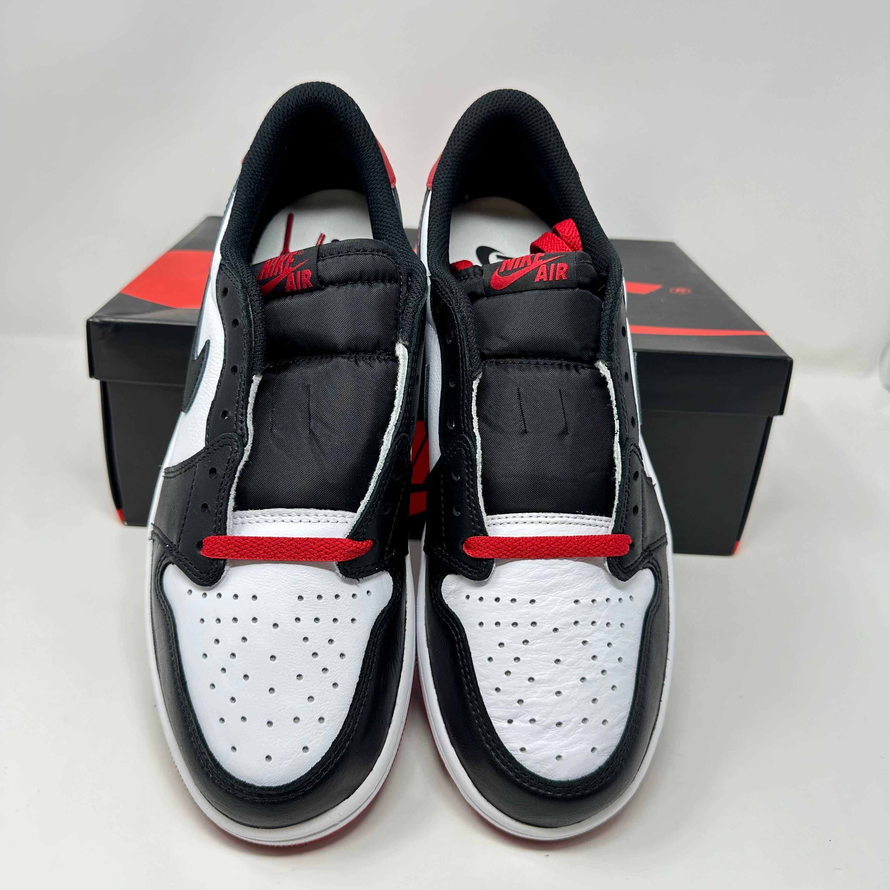 Jordan 1 Retro Low OG Black Toe (2023)