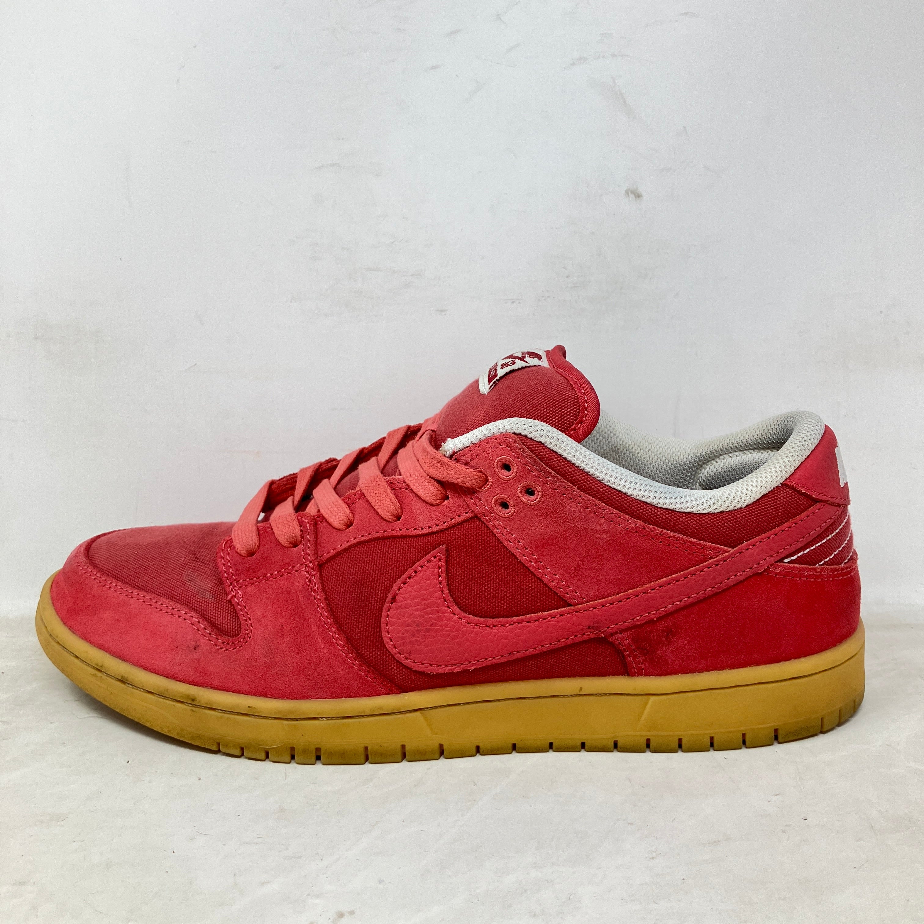 Nike SB Dunk Low Adobe