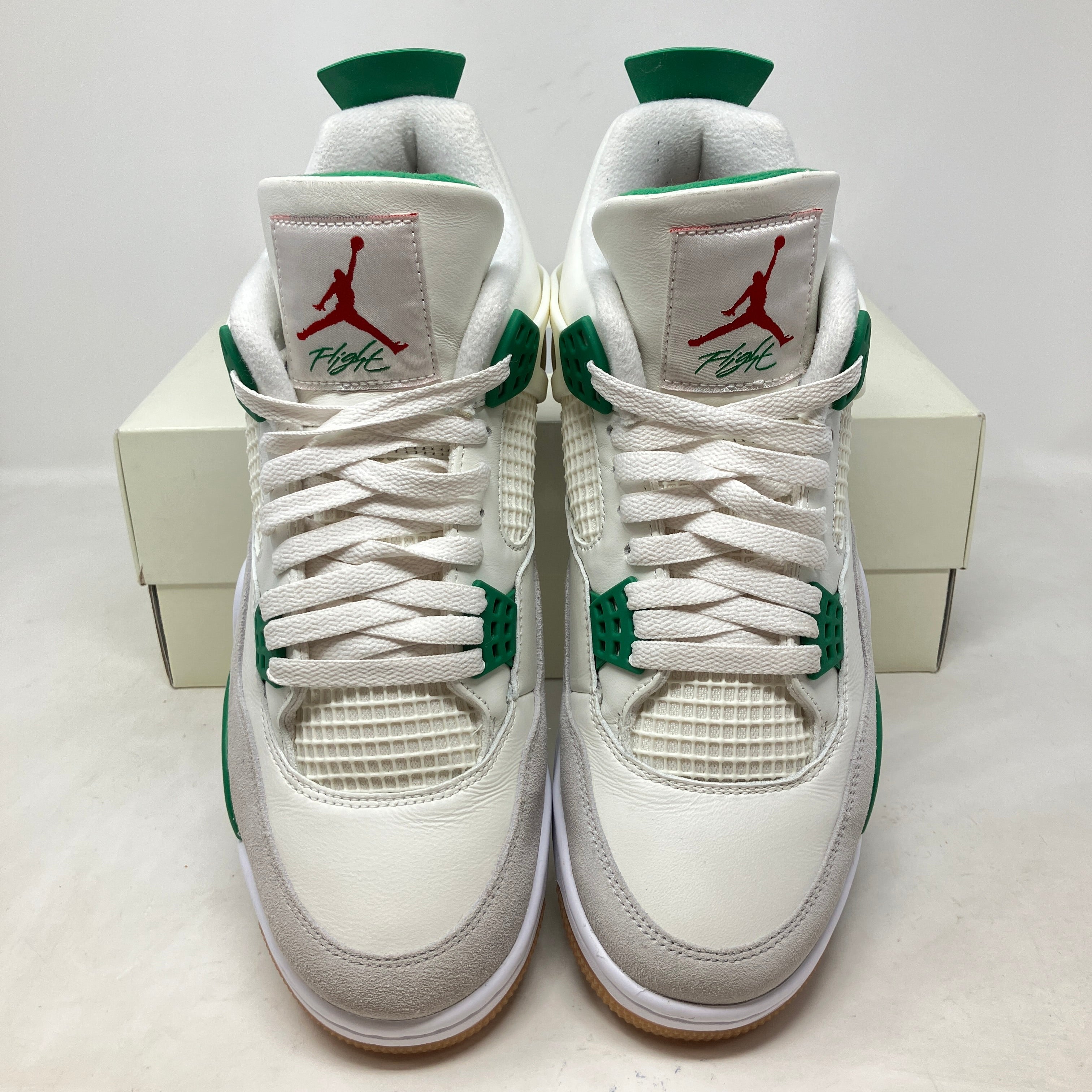 Jordan 4 Retro SB Pine Green