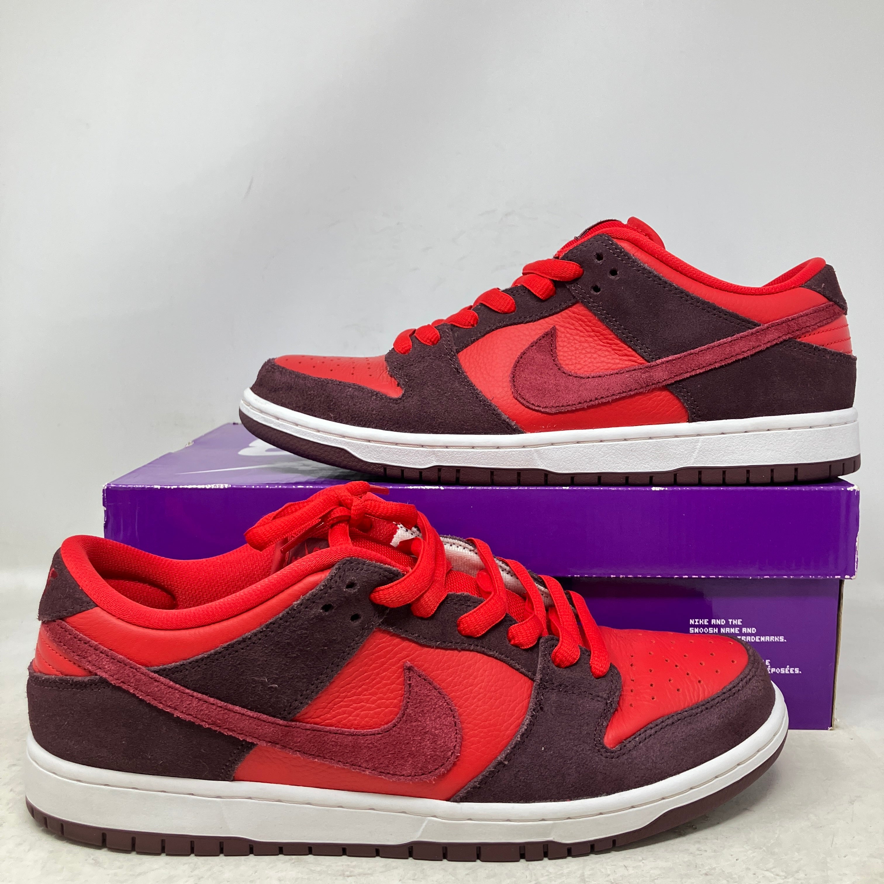 Nike SB Dunk Low Cherry
