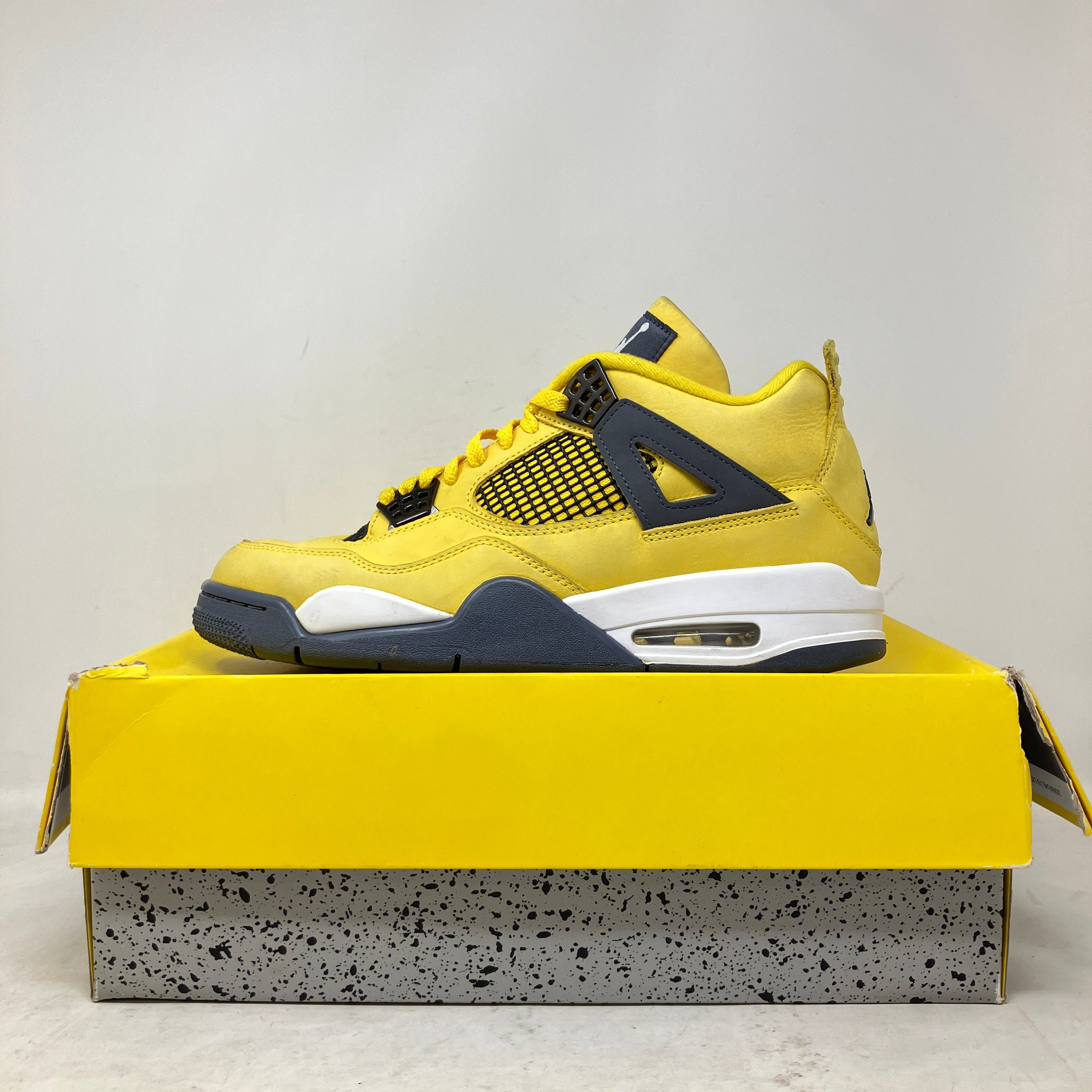 Jordan 4 Retro Lightning (2021)