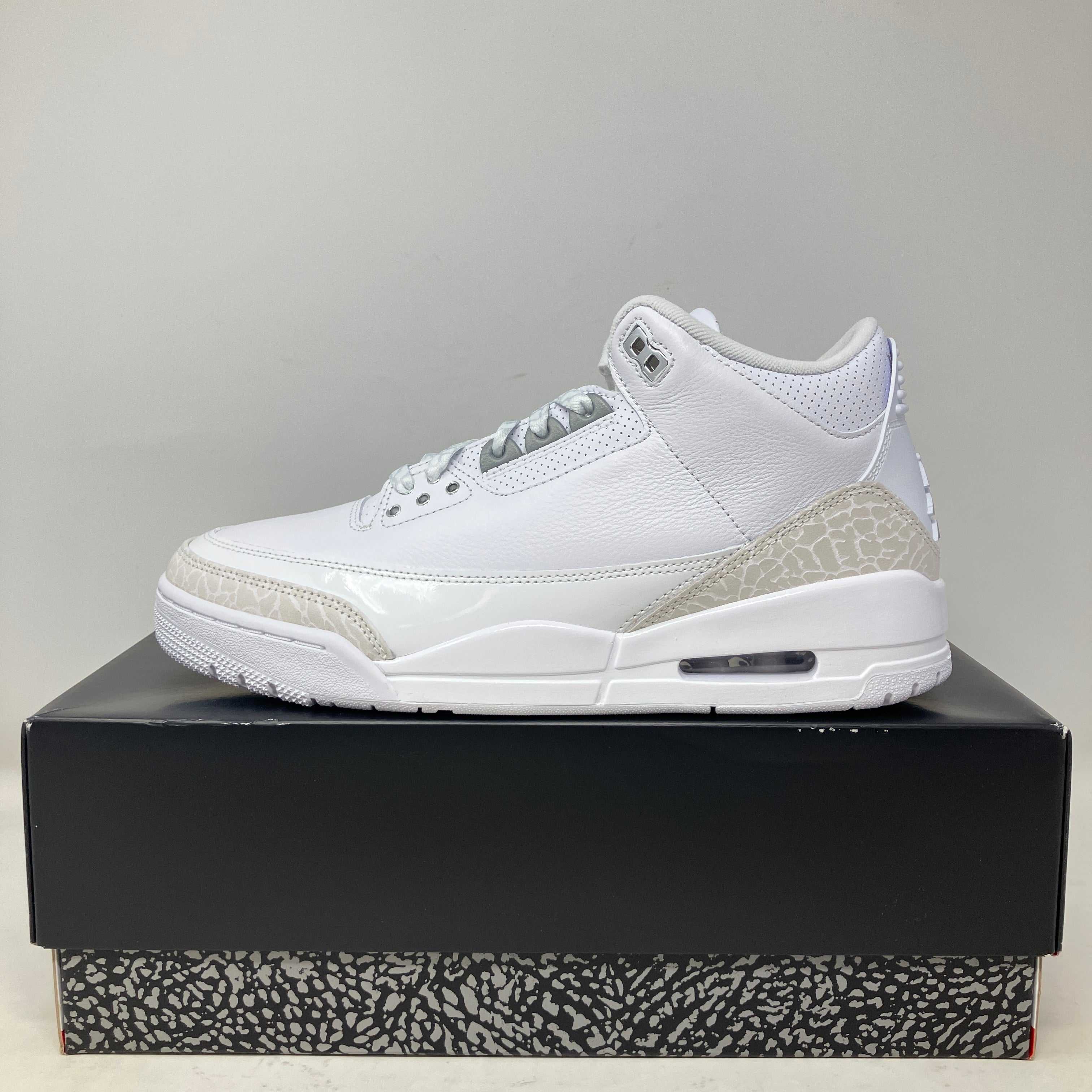 Brand new Jordan 3 Retro Pure Money 2025 sneakers with all accessories included